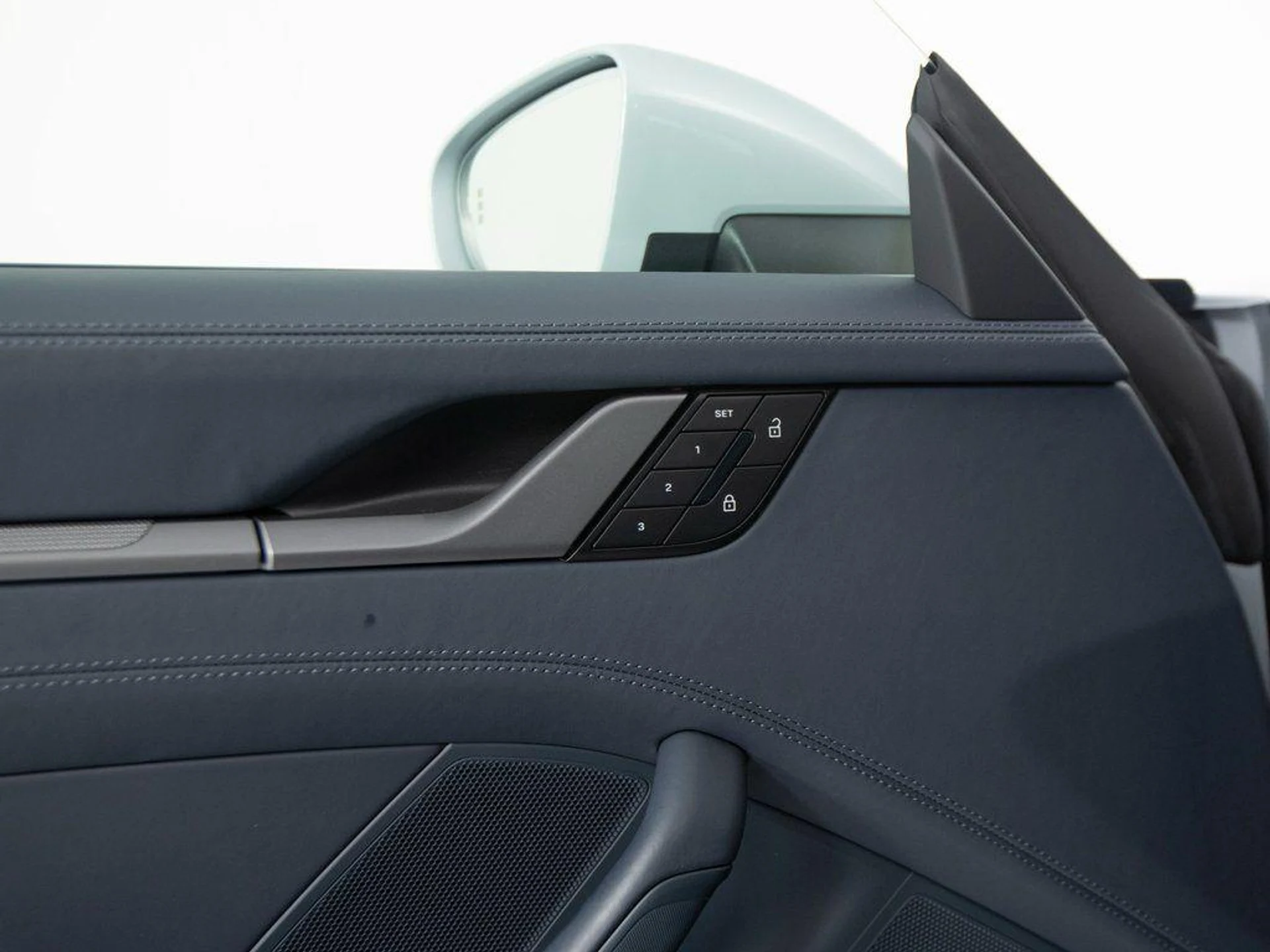 mph013_2310500677_I_Mhdo_Ru_Oeltg_F_Lv_I9y_SWF_Yqwf_X4_8d1b48a797