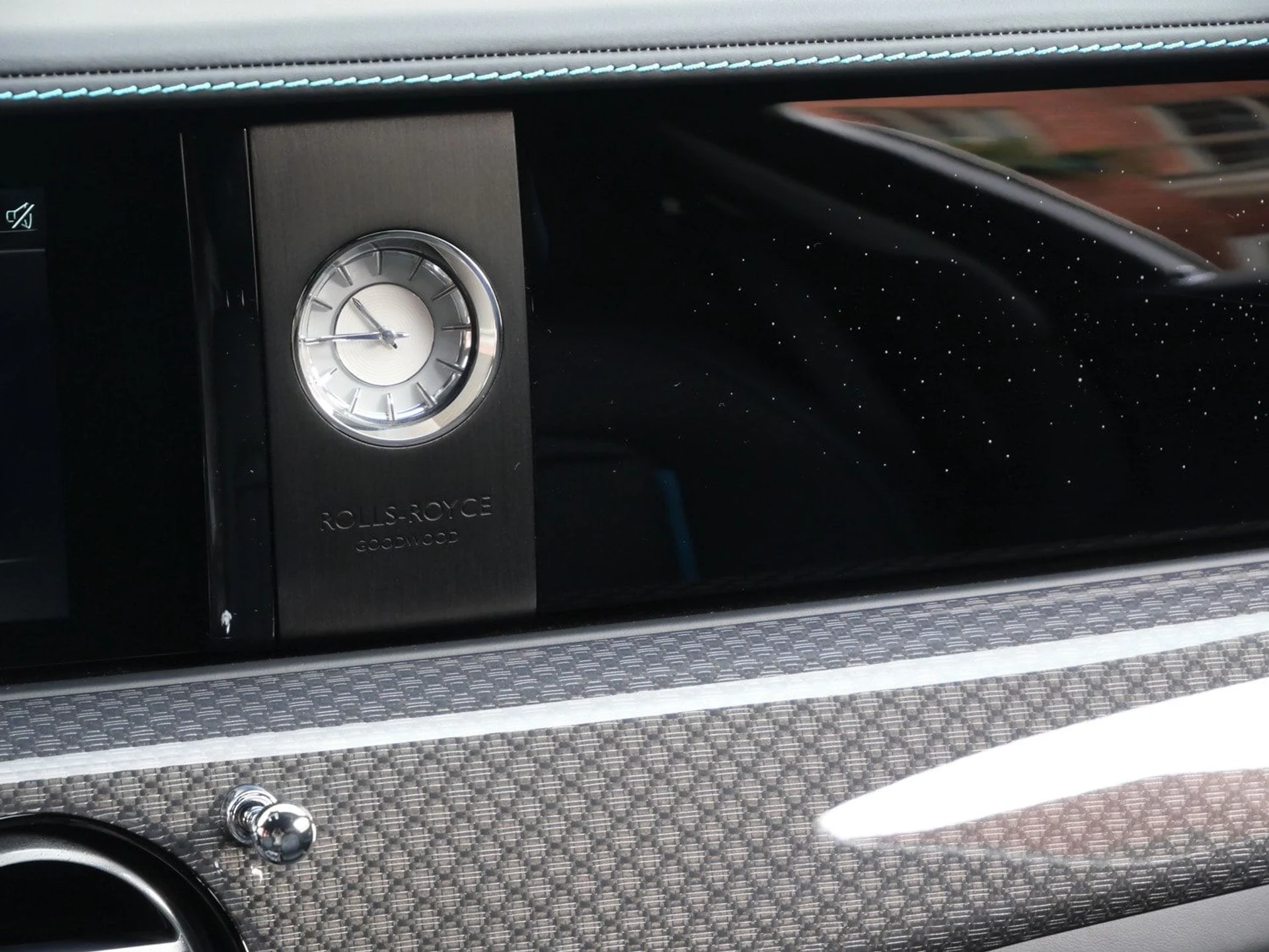 mph013_2313570846_32fe5b0c6ea94243ad8fd1db105b21a6_285a92f659