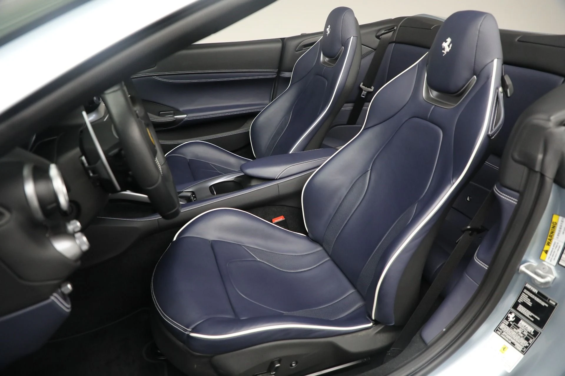 mph013_2320314536_Used_2023_Ferrari_Portofino_M_1762634219_e6ef09539b