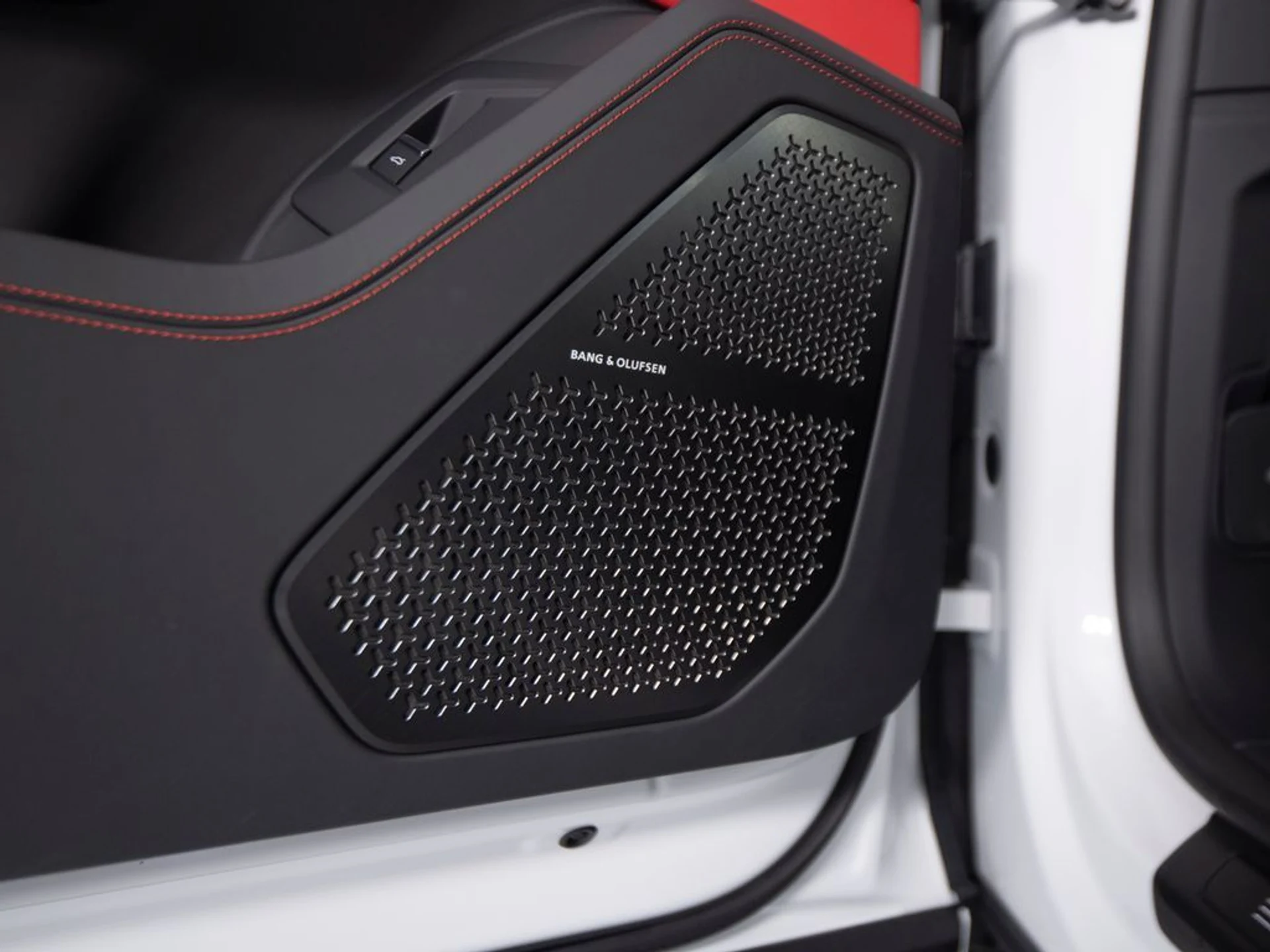 mph013_2323783009_f87ee398b2122315eaba316f395a5e01x_b7f315c494