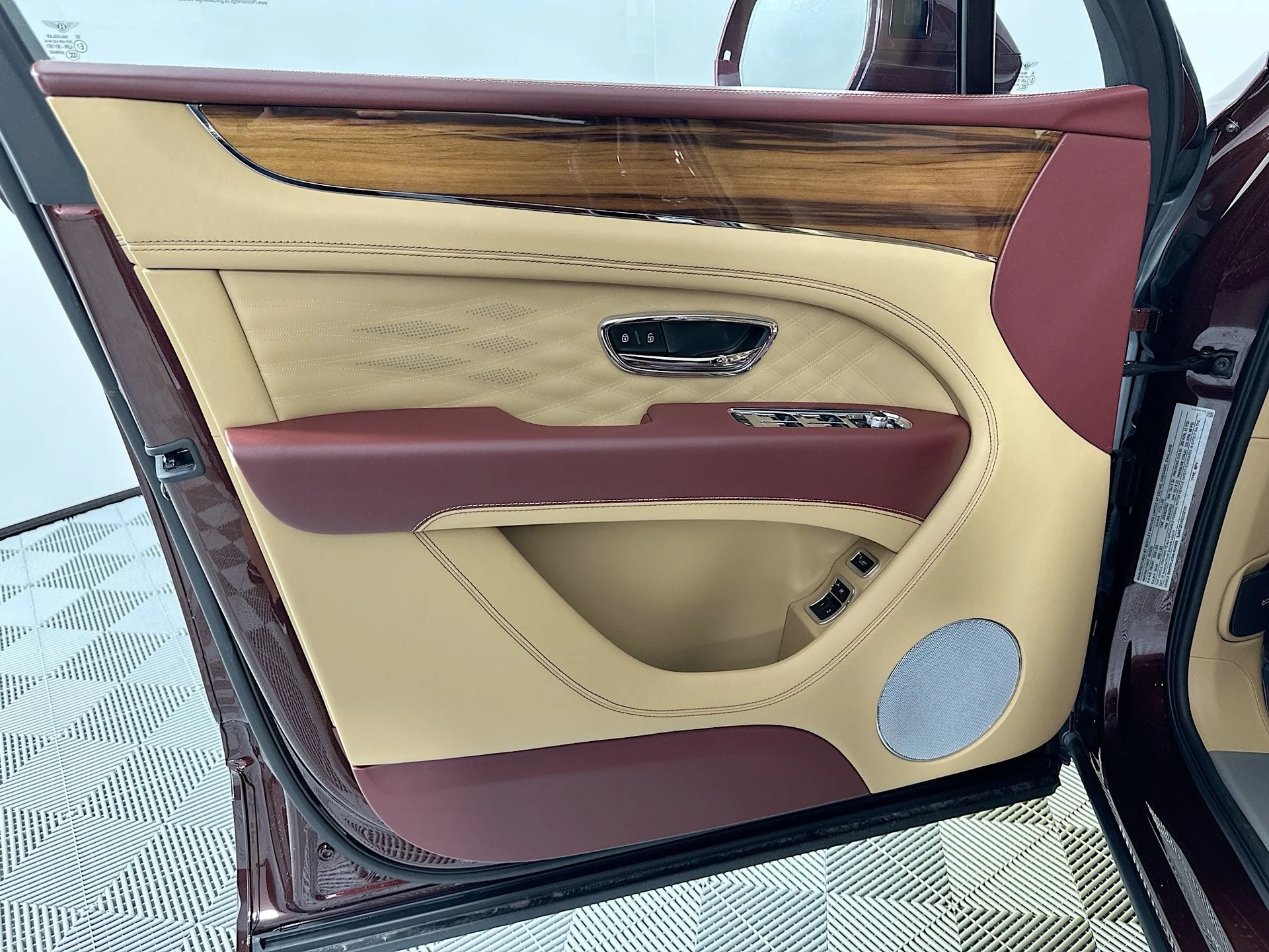 mph013_2328754760_14_6dbe1b8c8a