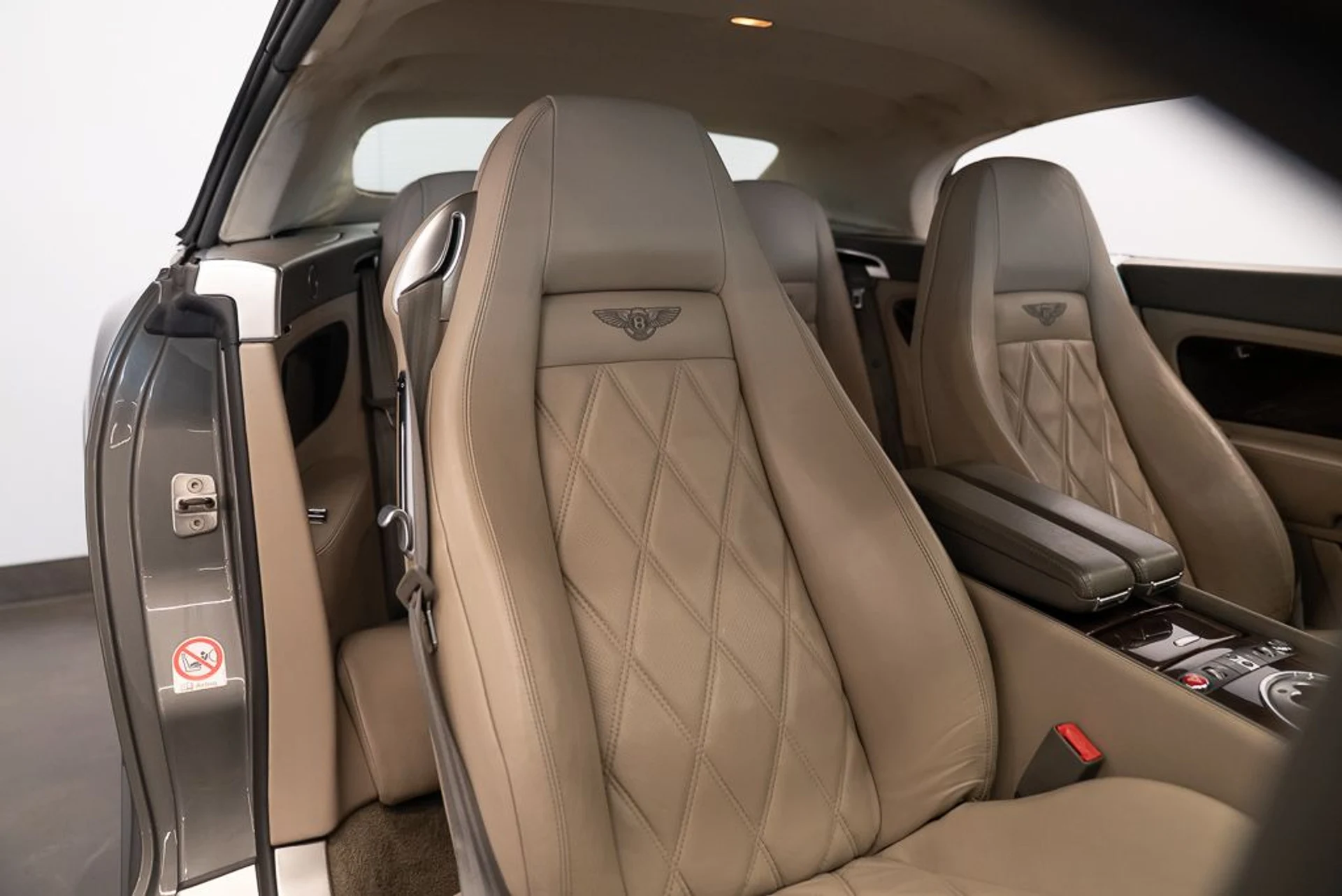 mph013_2333122053_bentley_continental_gt_2008_jpg_v_1773863537_b773eacc30