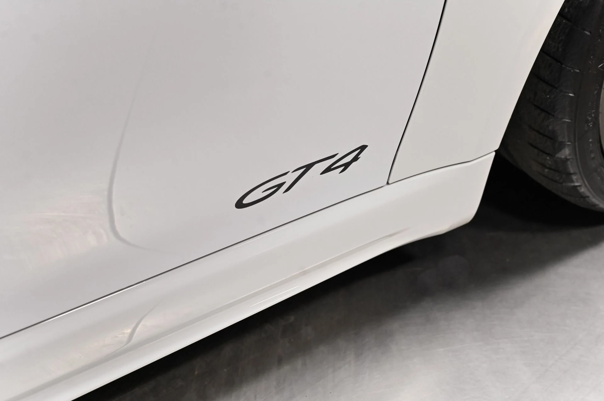 mph013_2335291122_Used_2022_Porsche_718_Cayman_GT_4_1793042587_5edc3f7be7