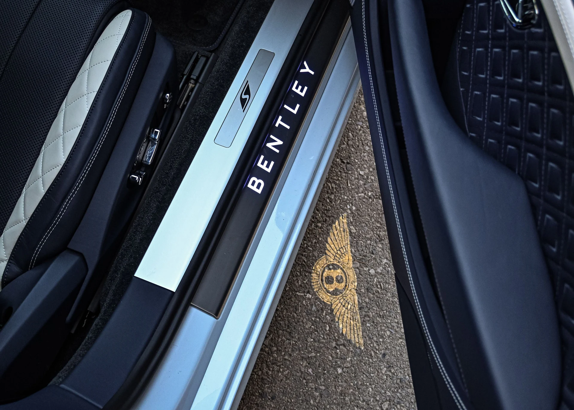 mph013_2337074187_51450eb8_d172_4105_8413_05c22cb51077_b644f6d5ed