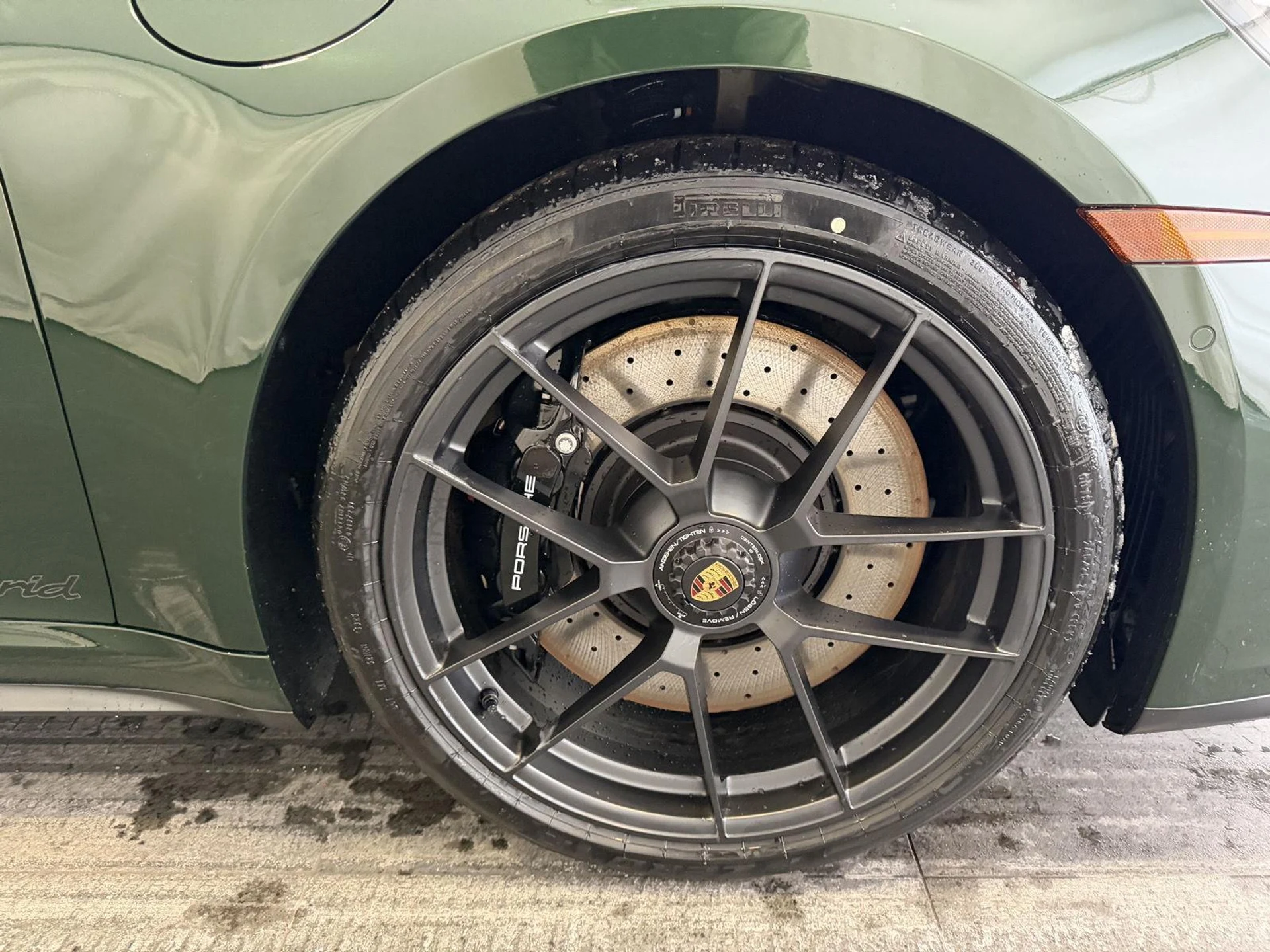 mph013_2340788439_08d034be3b993d98f6b350f4f69696cax_fa40ba57f8