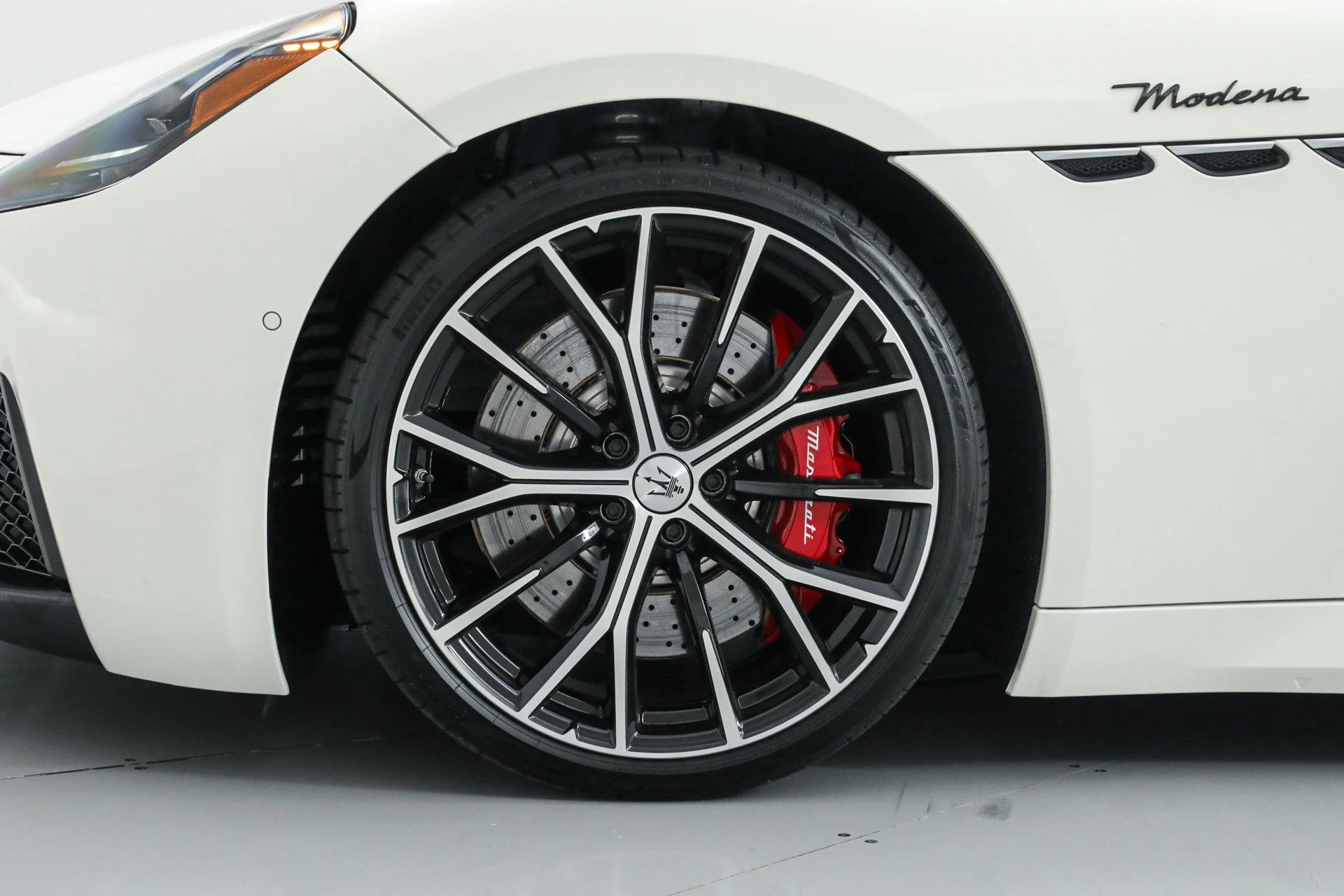 mph013_2341411083_81ce8fbacc900f02340d6734a8f7adef_055fef6569