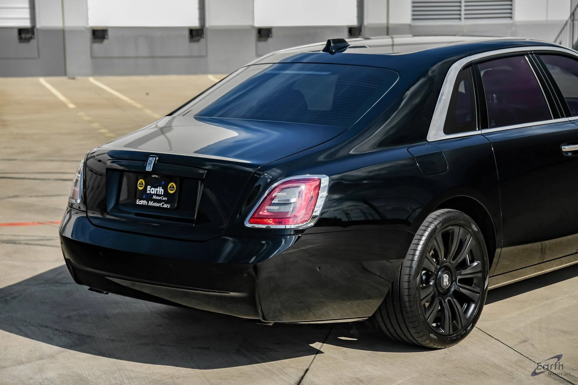 mph013_2343239700_0e037b1f2e39172cbed90594bbe5f175x_b435fb9ae2