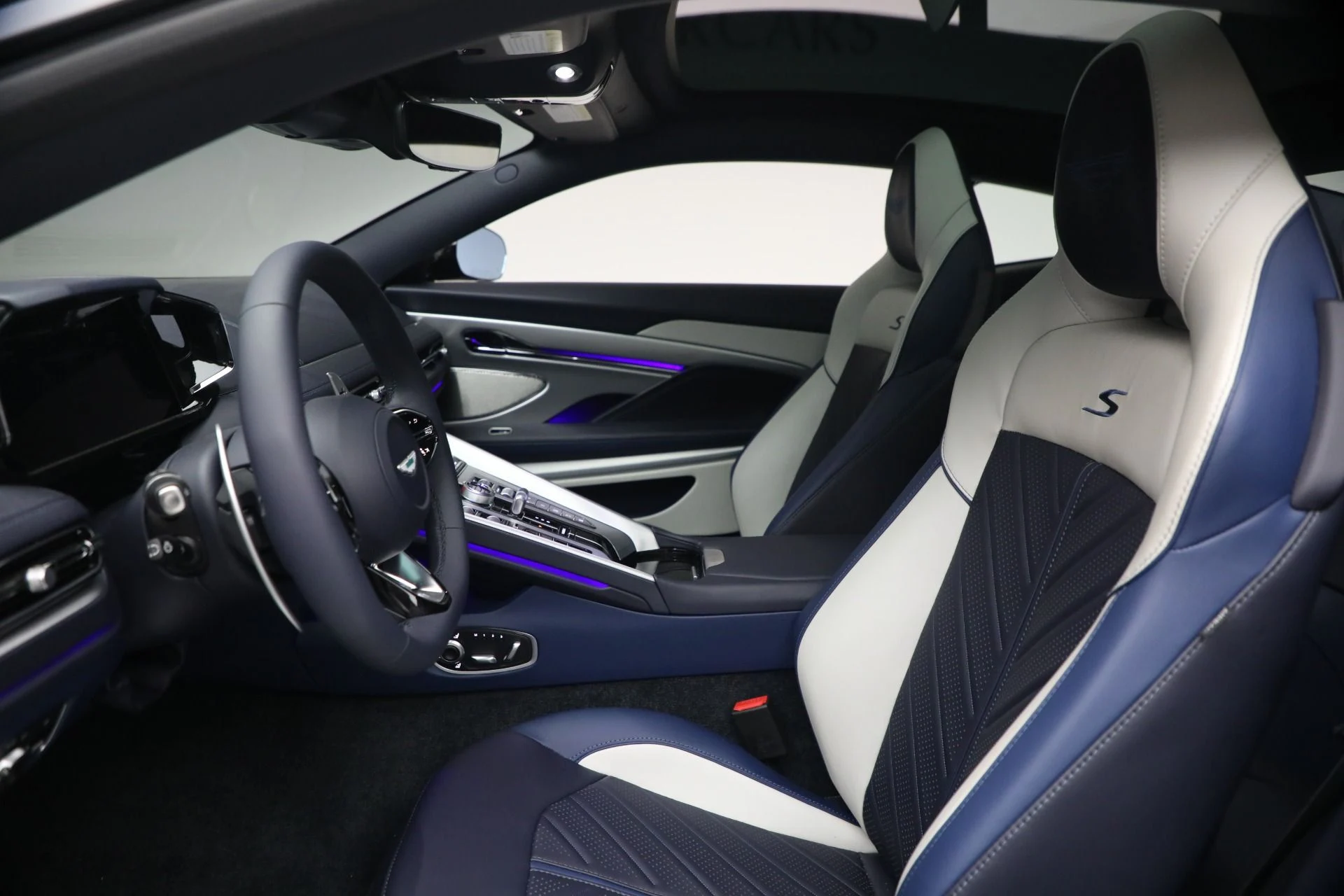 mph013_2347557024_New_2026_Aston_Martin_DB_12_S_1780512409_a0d3d8ca87