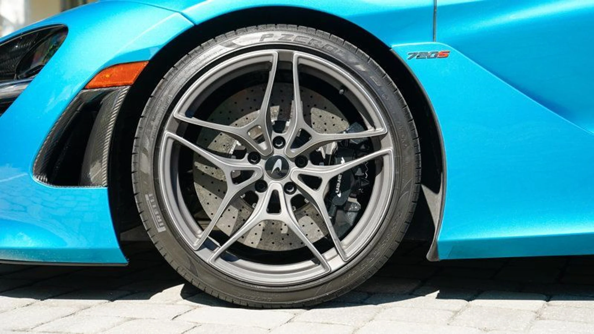 mph013_2352205351_22949521_14_800_4a02e37ff5