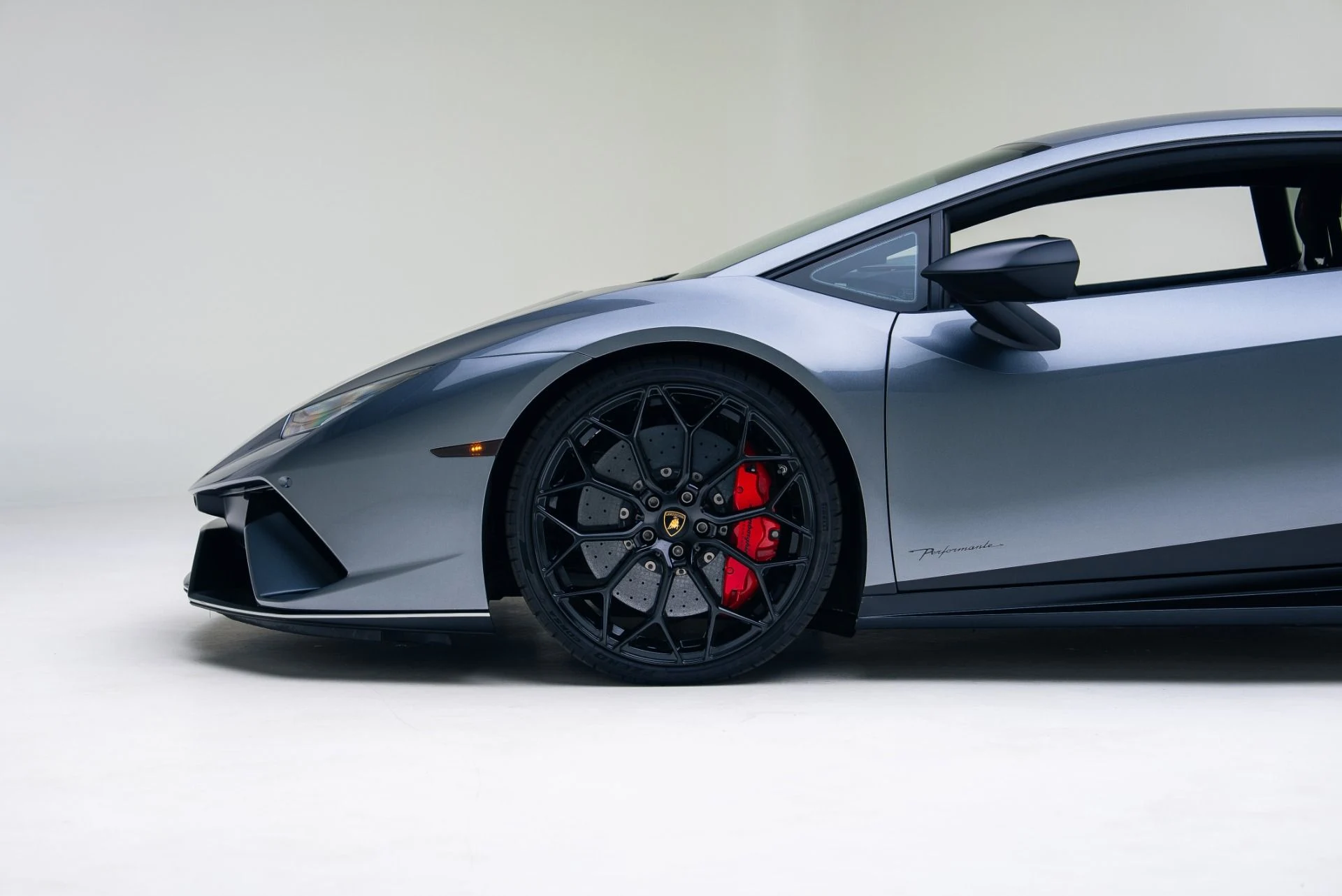 mph013_2353109508_Used_2018_Lamborghini_Huracan_LP_640_4_Performante_1765562514_722adc84cc