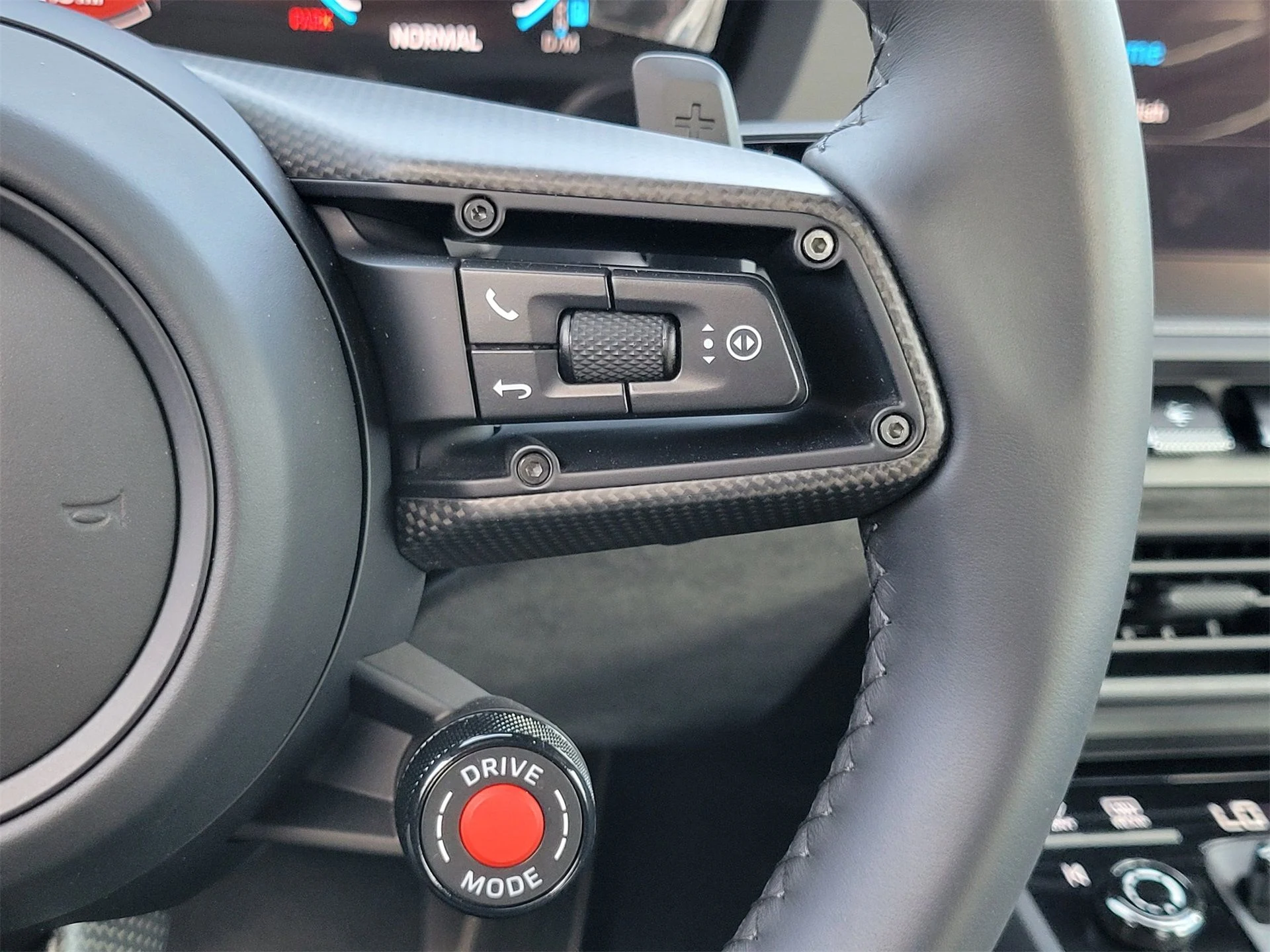 mph013_2363696384_9656a57aefc3de7c98077c90727c84fb_70ab92bd36