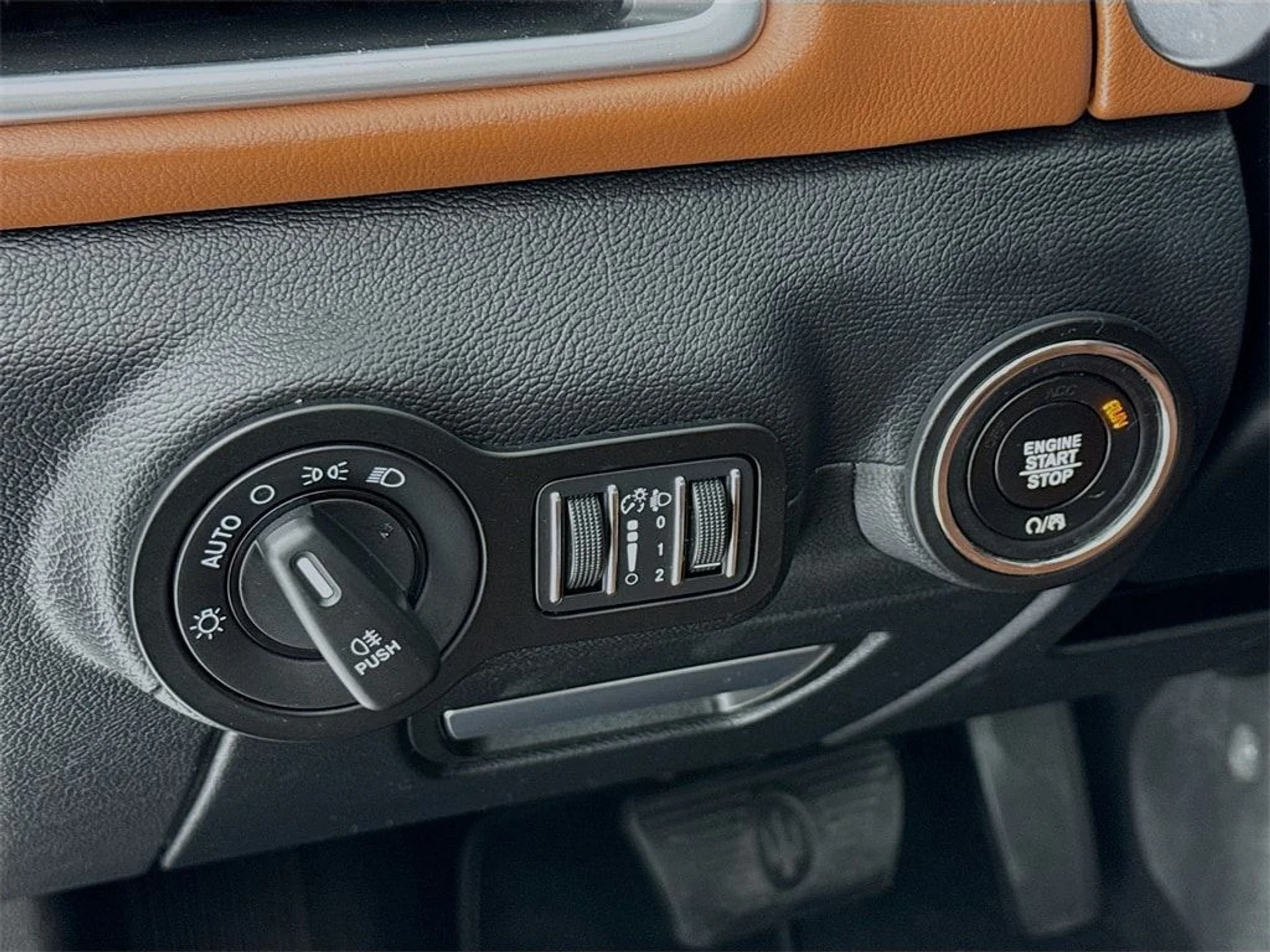 mph013_2364685628_fdc17b3c4cf9dfc71c3bfda1988732fex_9a1552816b