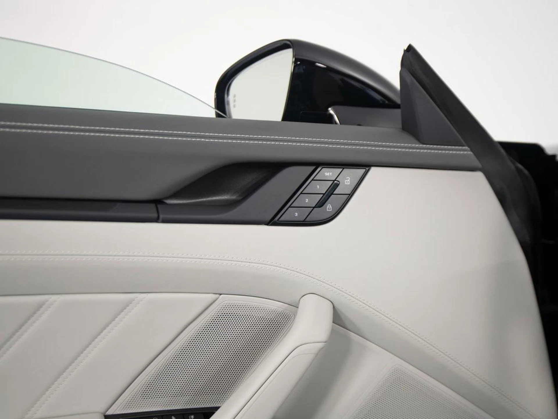 mph013_237233651_Rcx_Cm_M7_Dn_E2_Y5q_E2t_Xs_Hz_Ffw7w_0c956daa36