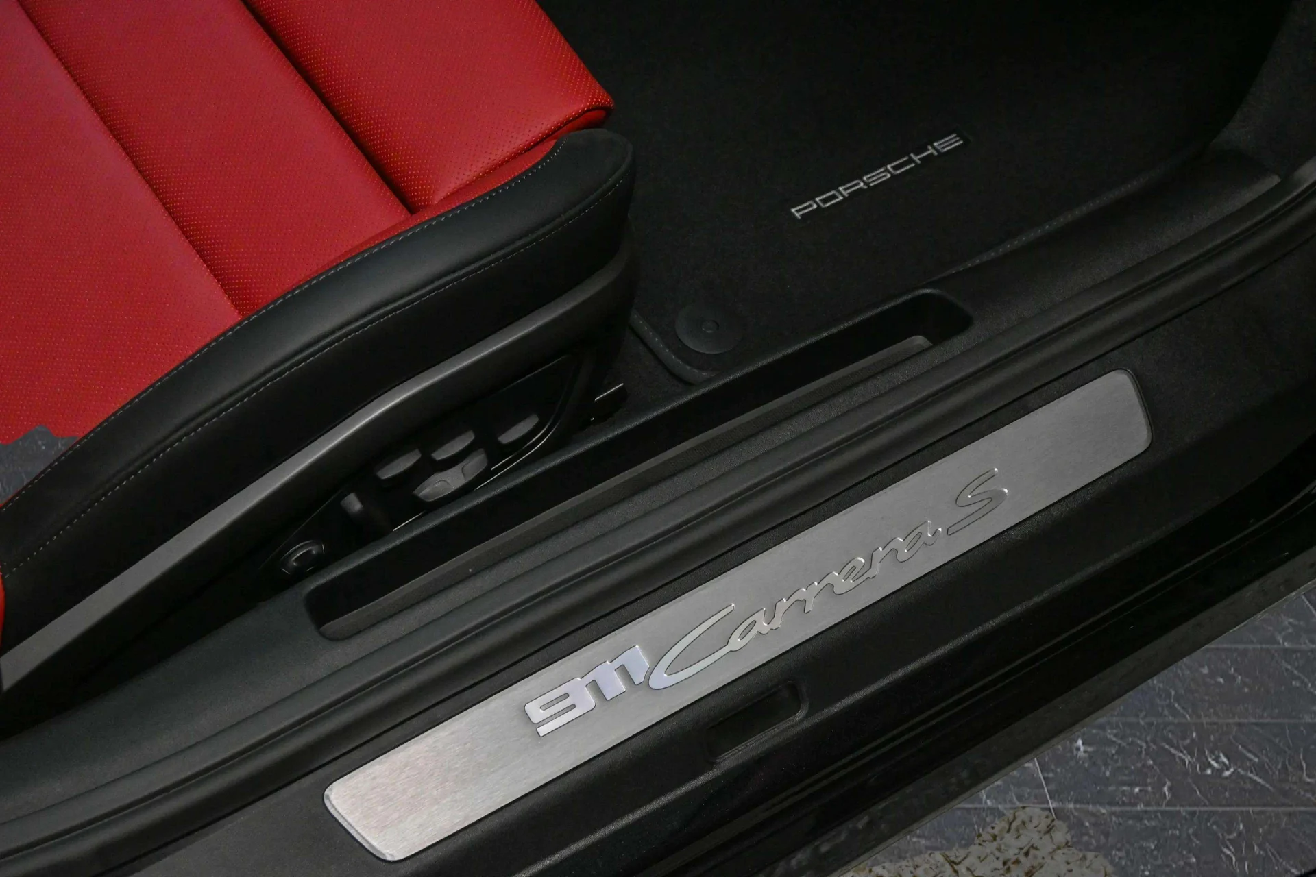 mph013_2374624673_e4107cfb_1eaa_49c8_a059_f5fd689add77_e889c43797