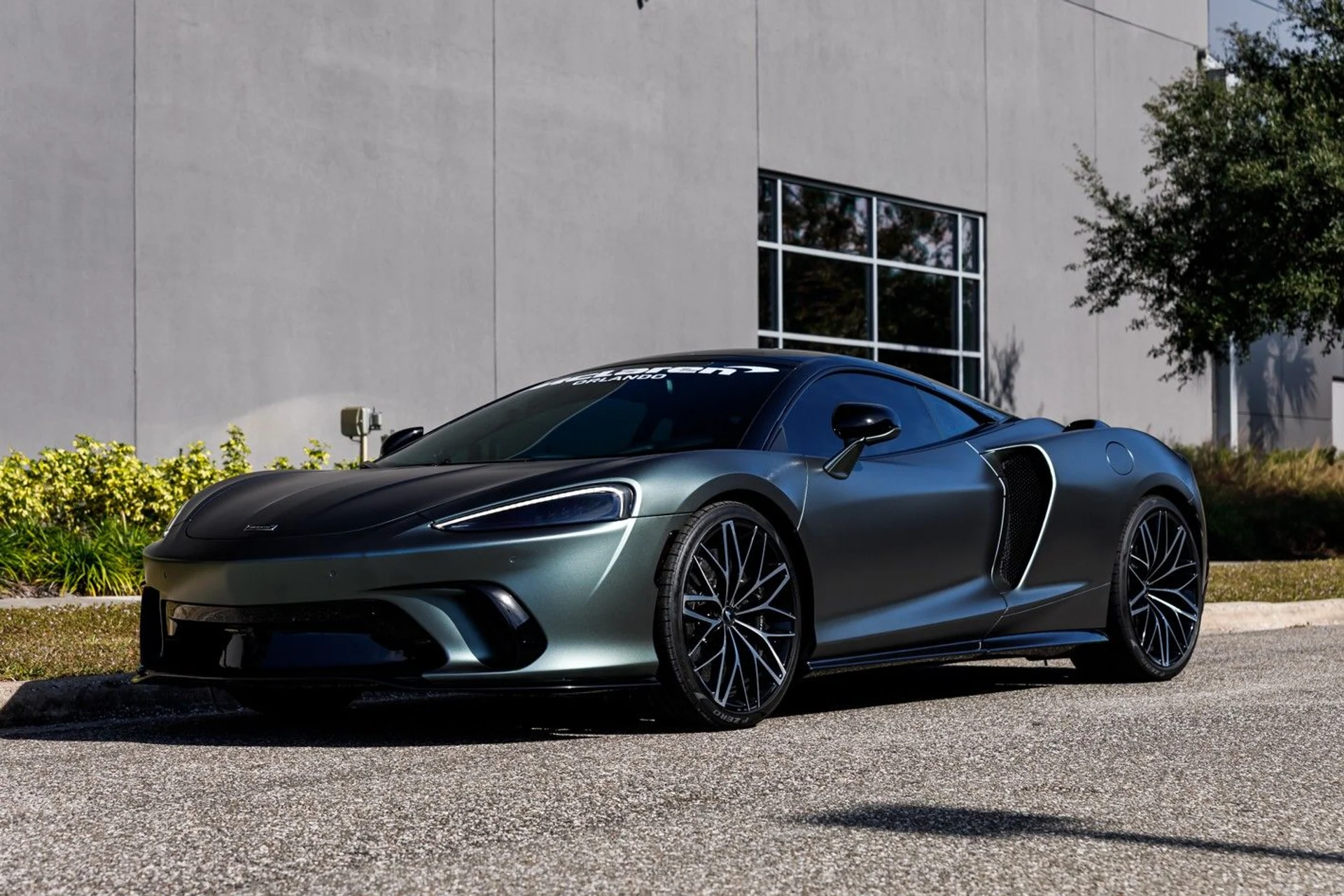 mph013_2379201866_638_p14_l_6d8538d47e