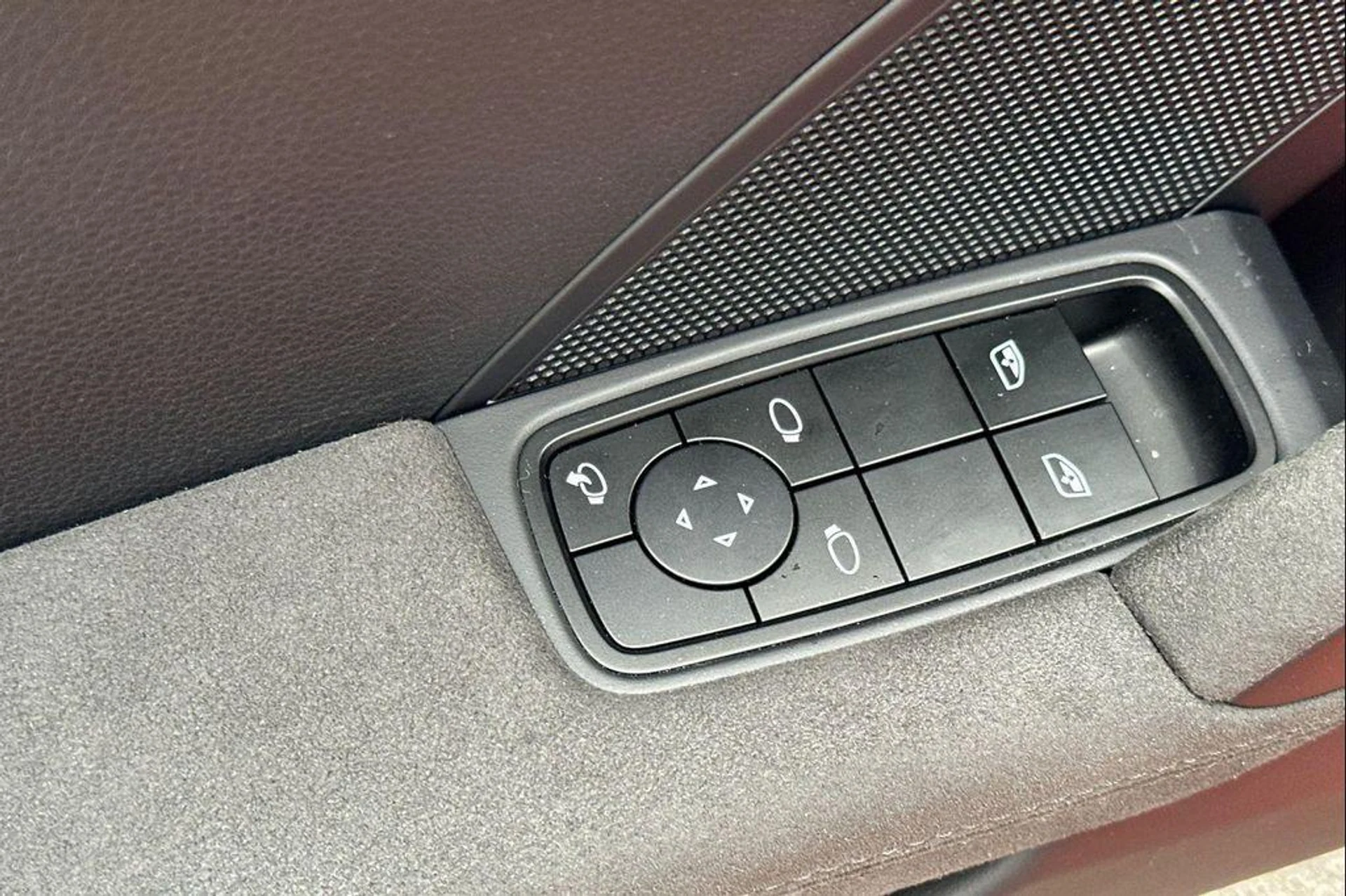 mph013_2381978989_o_O_begkj_S_Dz_Yd73_Qo_Md_Mql8_U4e_Y_08af069b9a