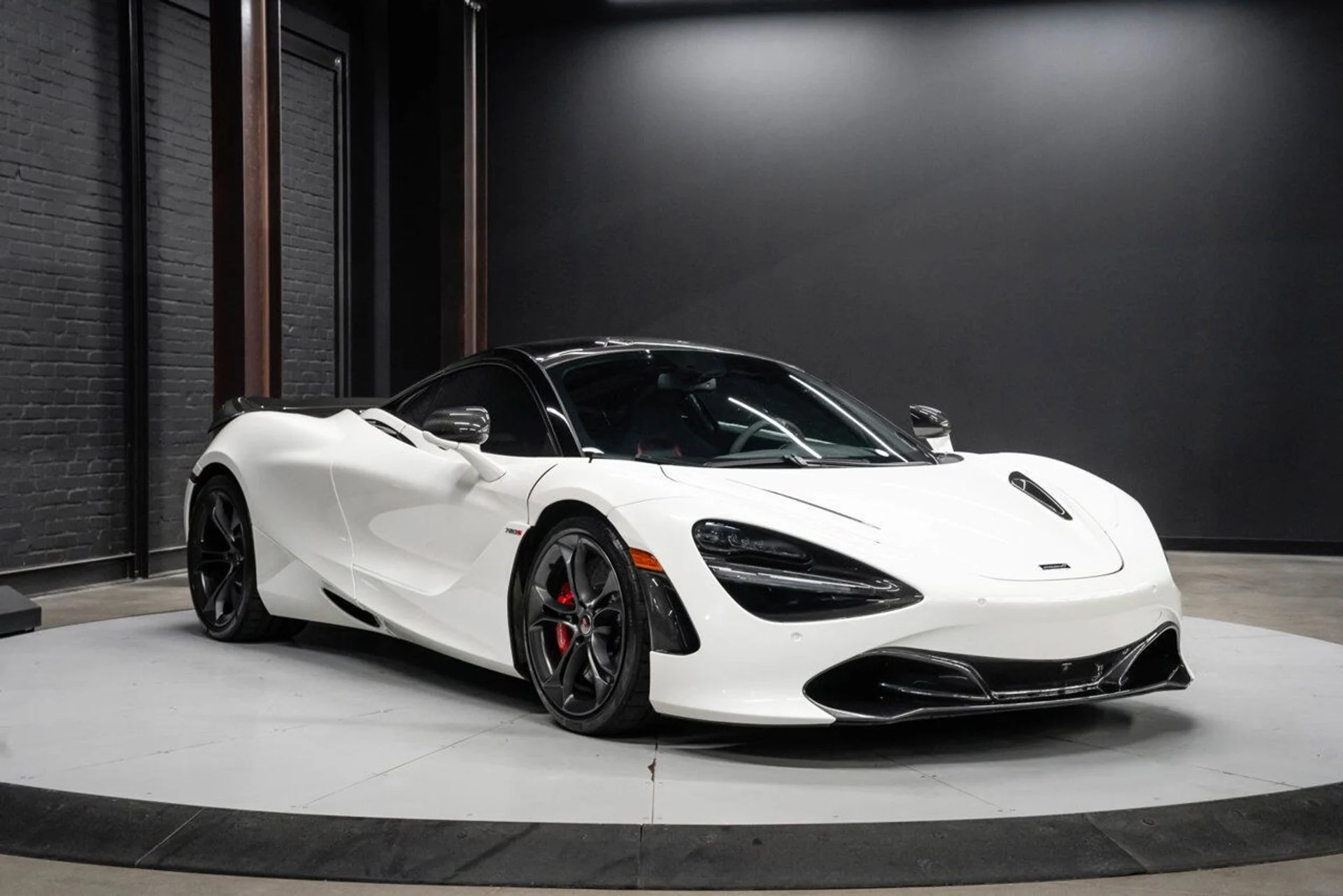 mph013_2386463239_mclaren_720s_2018_9c9c08c23a