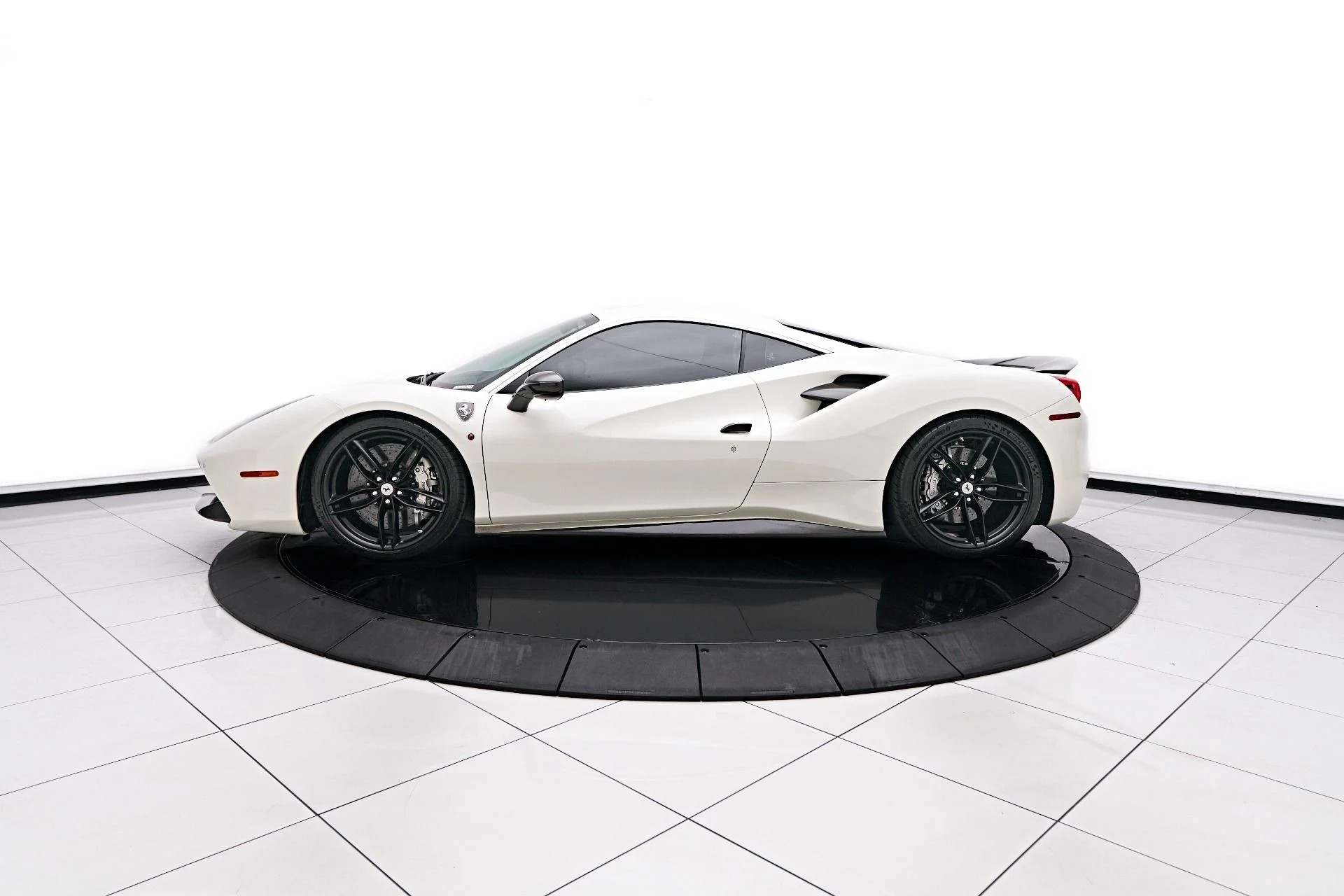 mph013_2387382559_Used_2017_Ferrari_488_GTB_Base_1755309758_f73f8c345d