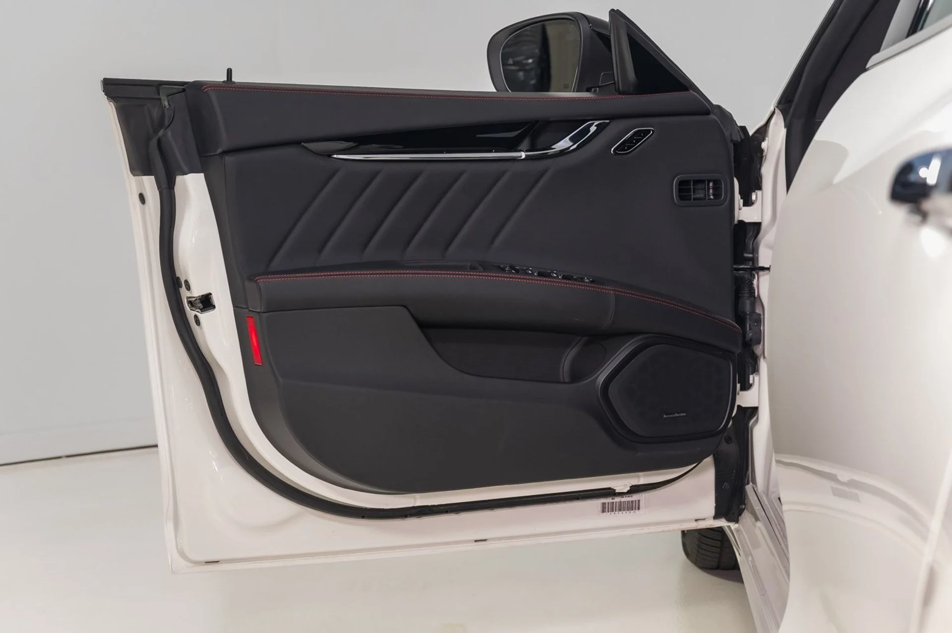 mph013_2391633536_438642ac771041e29dc5e00c7c89f919_3c752cb999