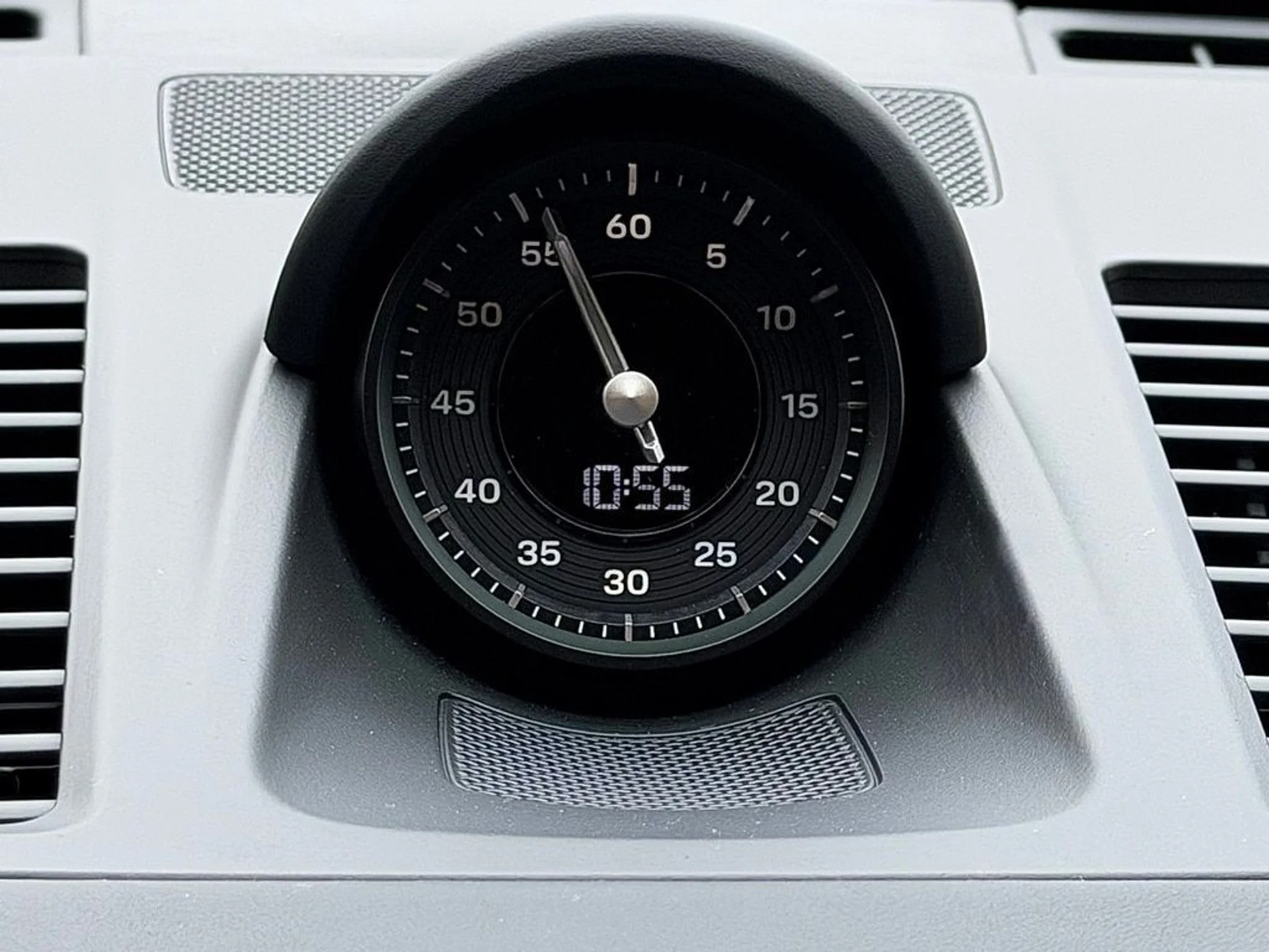 mph013_2393698640_8cb01f56bd95e178c9f8f37fa49fdbccx_9b0dee9fc7