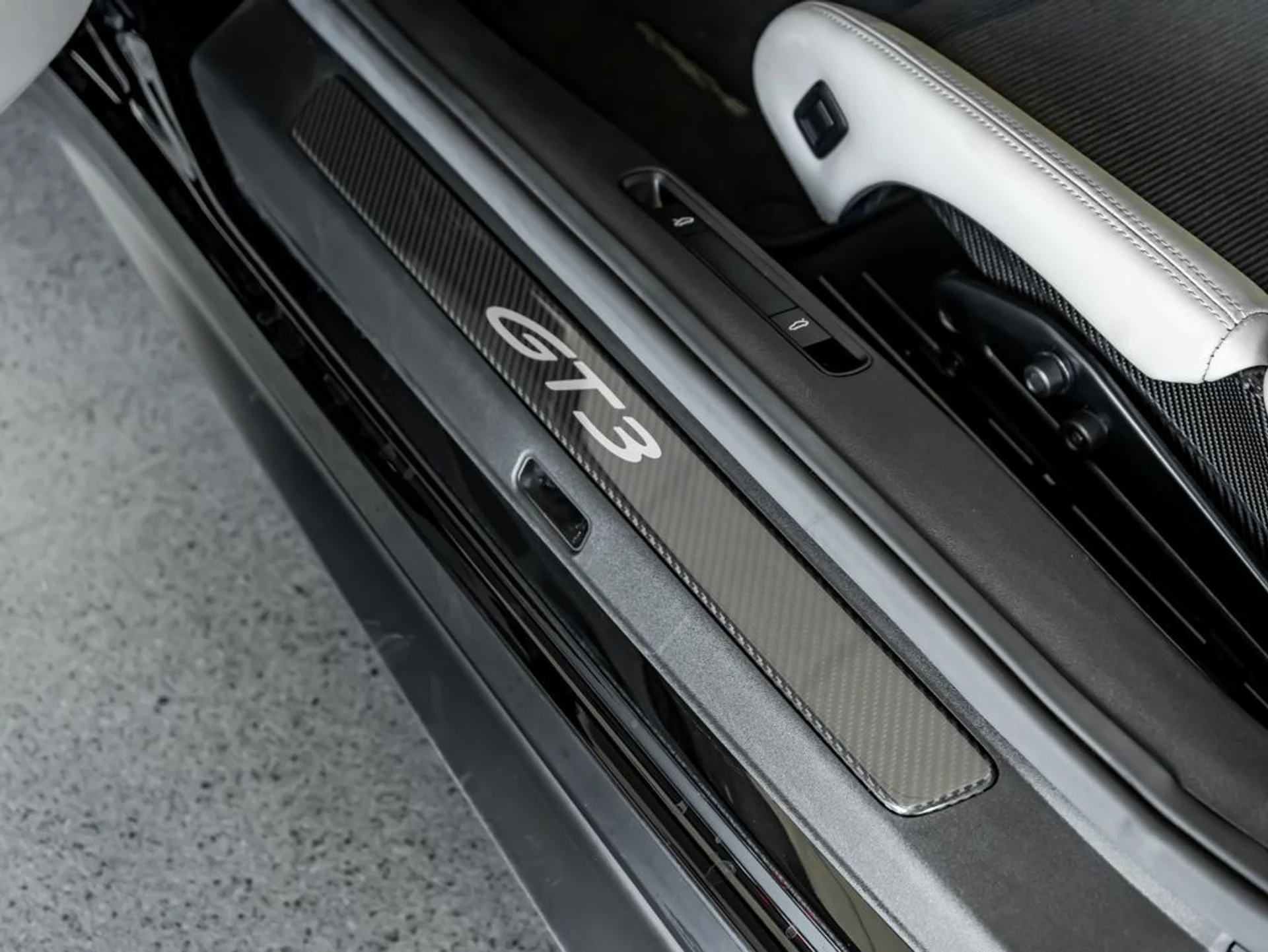 mph013_2406548477_d144f1b217b7e26e9b06bfa53aea7933_27cb1d4964