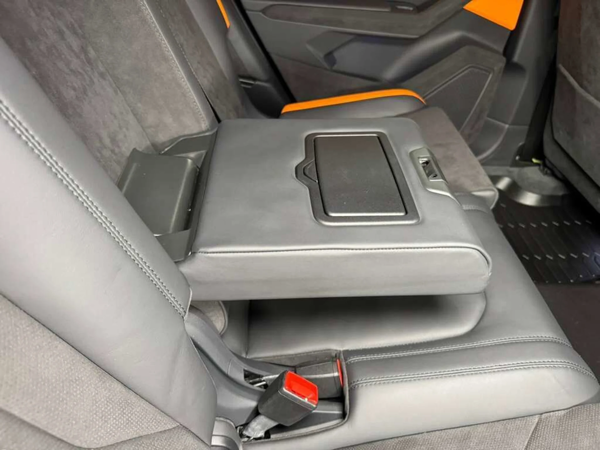 mph013_2407660955_4ad1513cb7e20dfe42174e8b16a4d880_0eb9df2be9