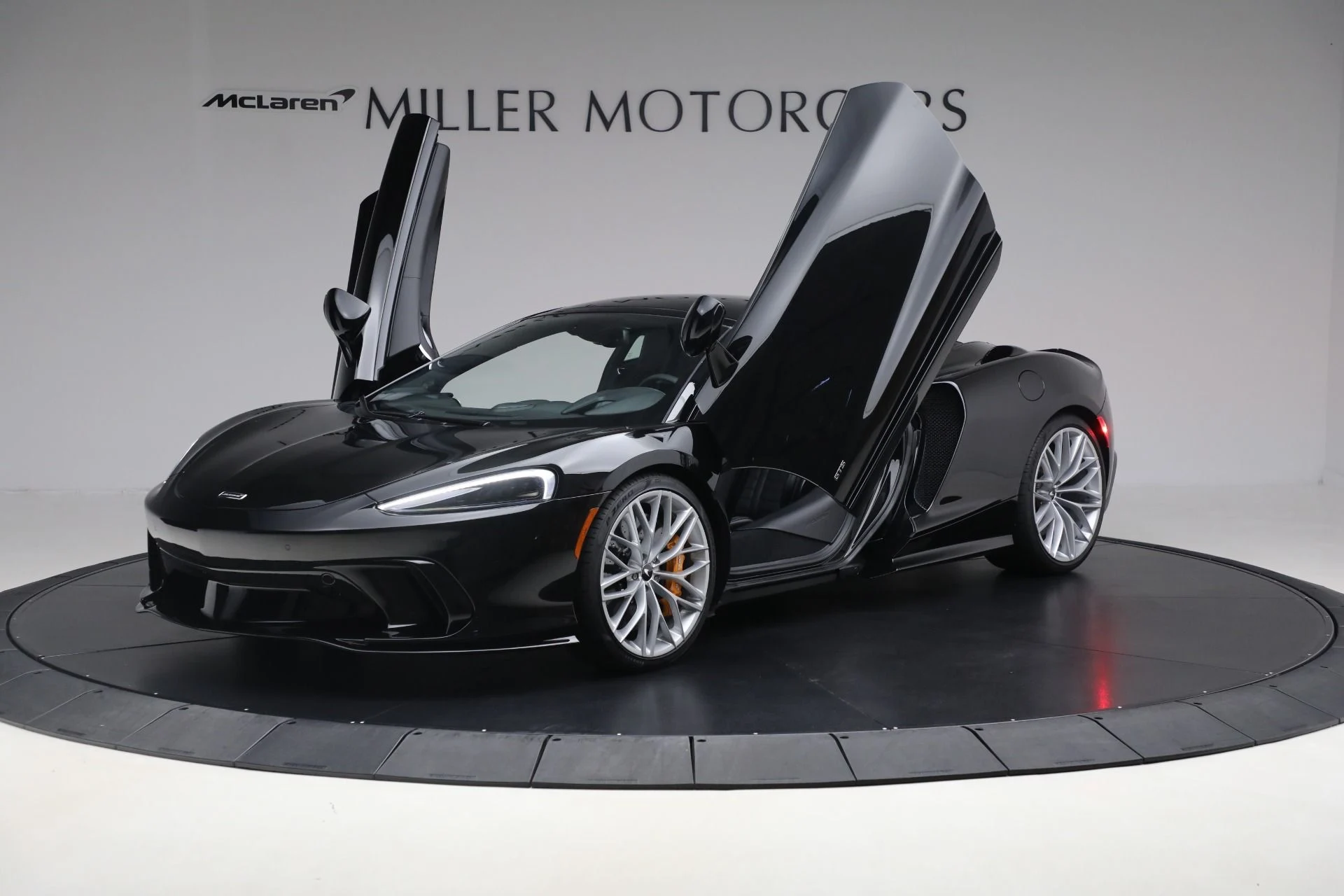 mph013_2408107951_New_2025_Mc_Laren_GTS_Tech_Lux_de49a2e7fc