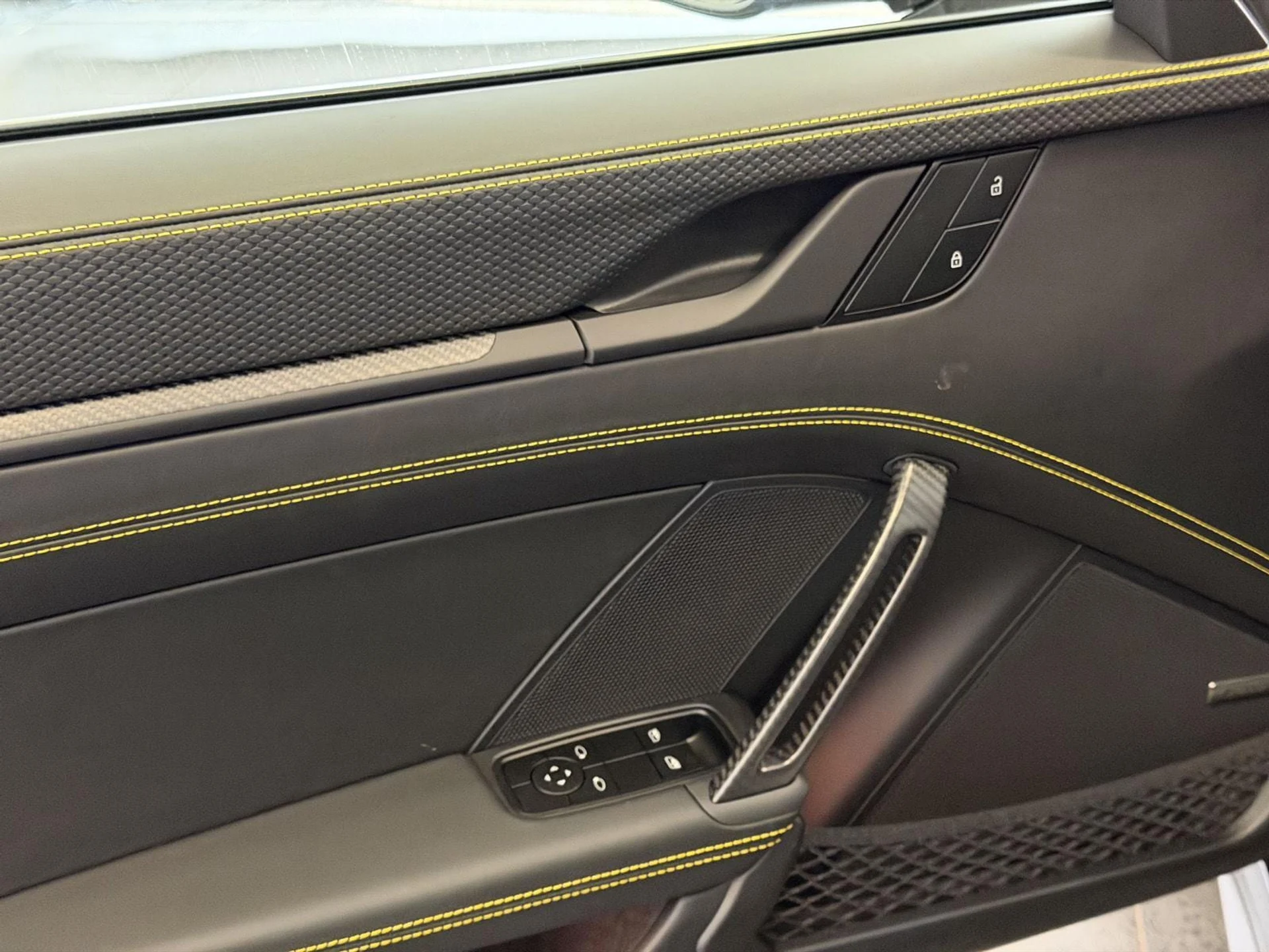 mph013_2408763230_fd48e6cece9d44ae102c0c2911c09b82x_f141cb8772