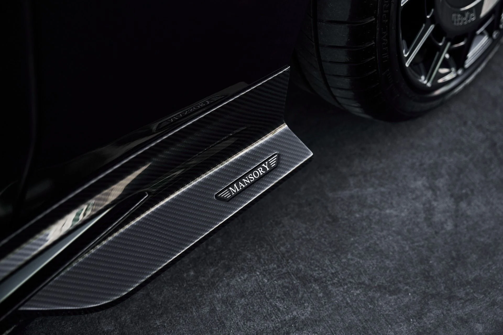 mph013_2412961862_Used_2024_Rolls_Royce_Spectre_Mansory_1776840020_3264fa28f8