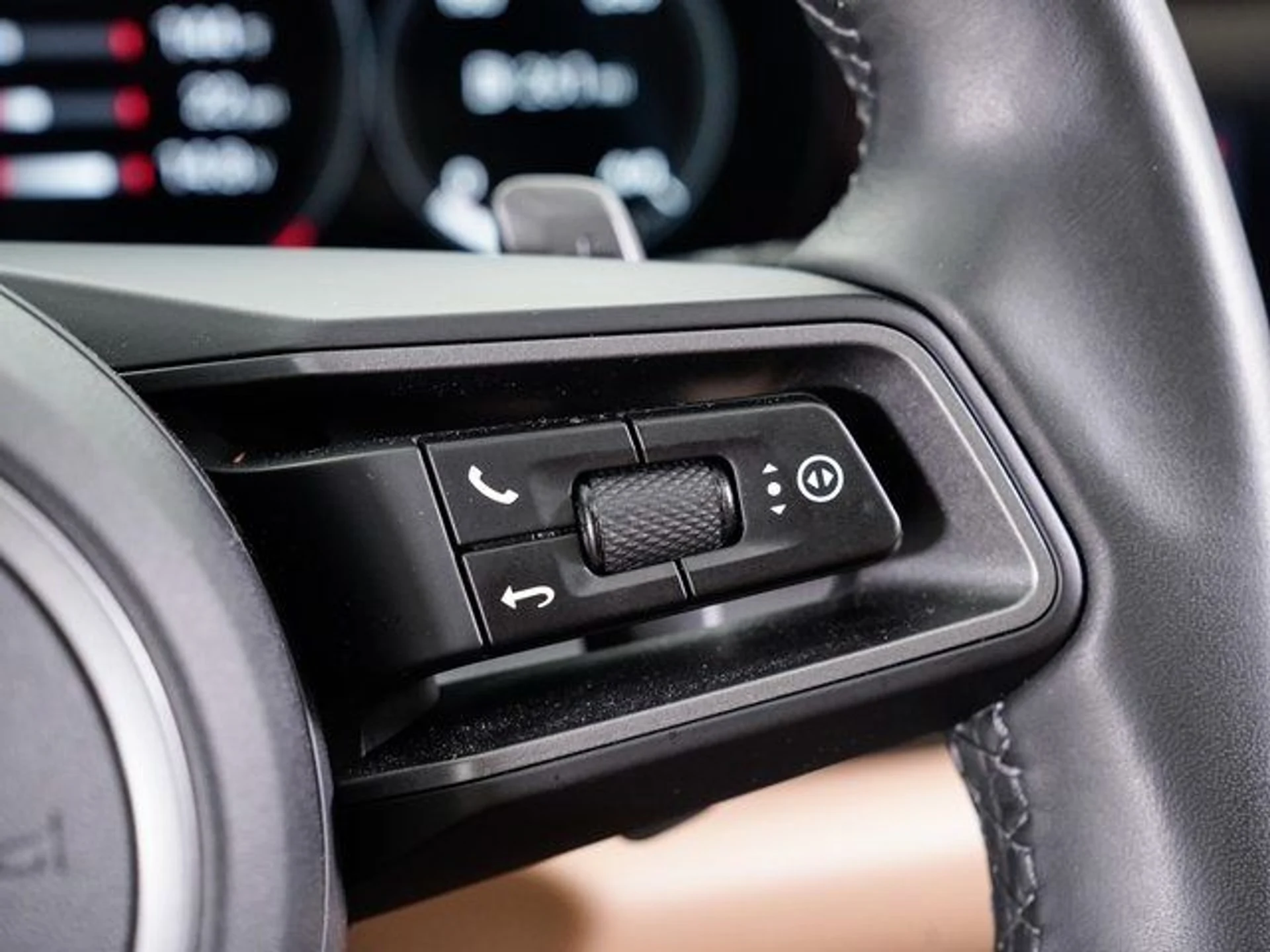 mph013_2421029710_cd357b05283534ee6b6044fcfd7651ed_eebef42f27