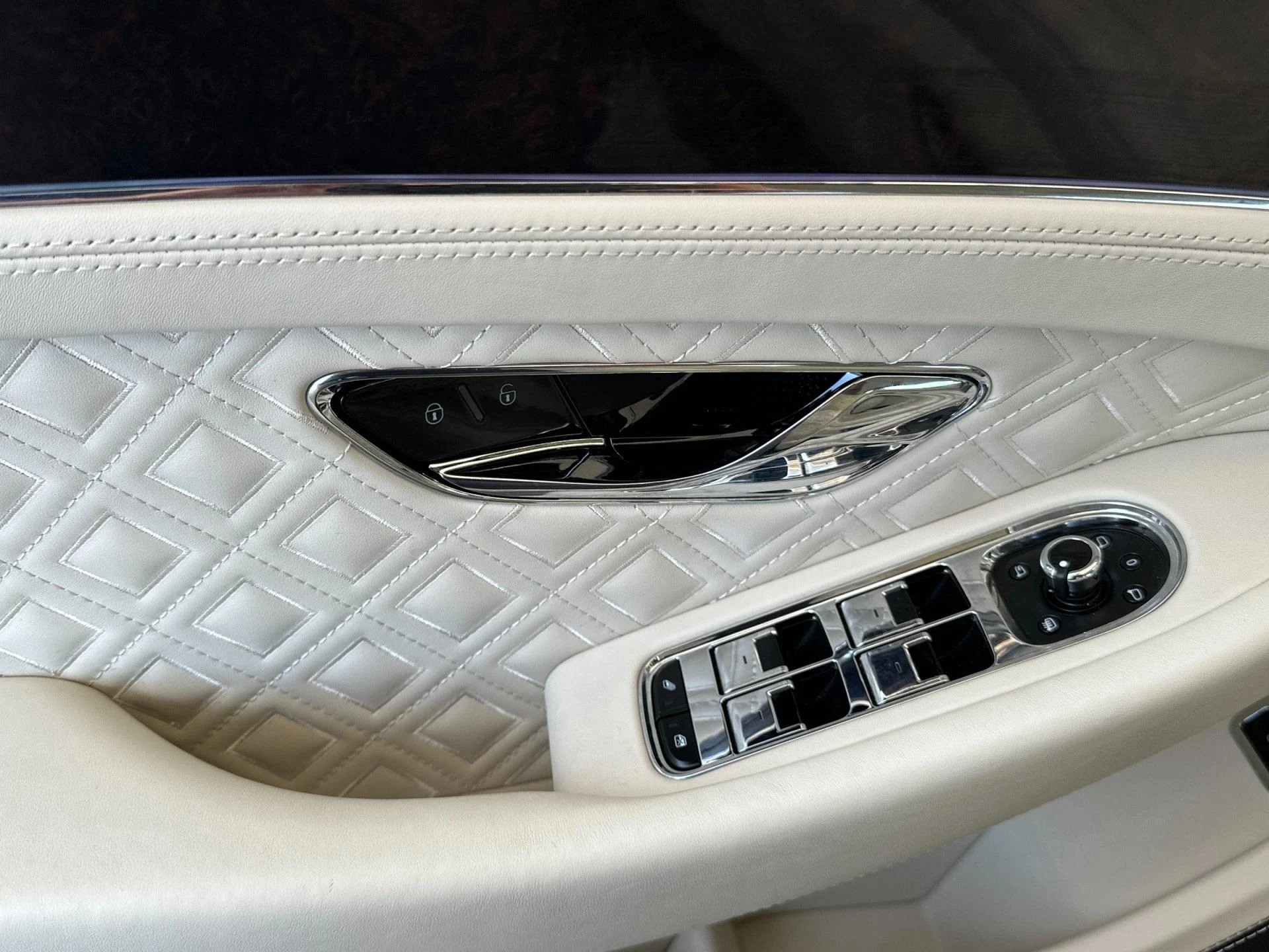 mph013_2423148753_Used_2020_Bentley_Continental_GT_V8_1760603732_86d7ed79ce