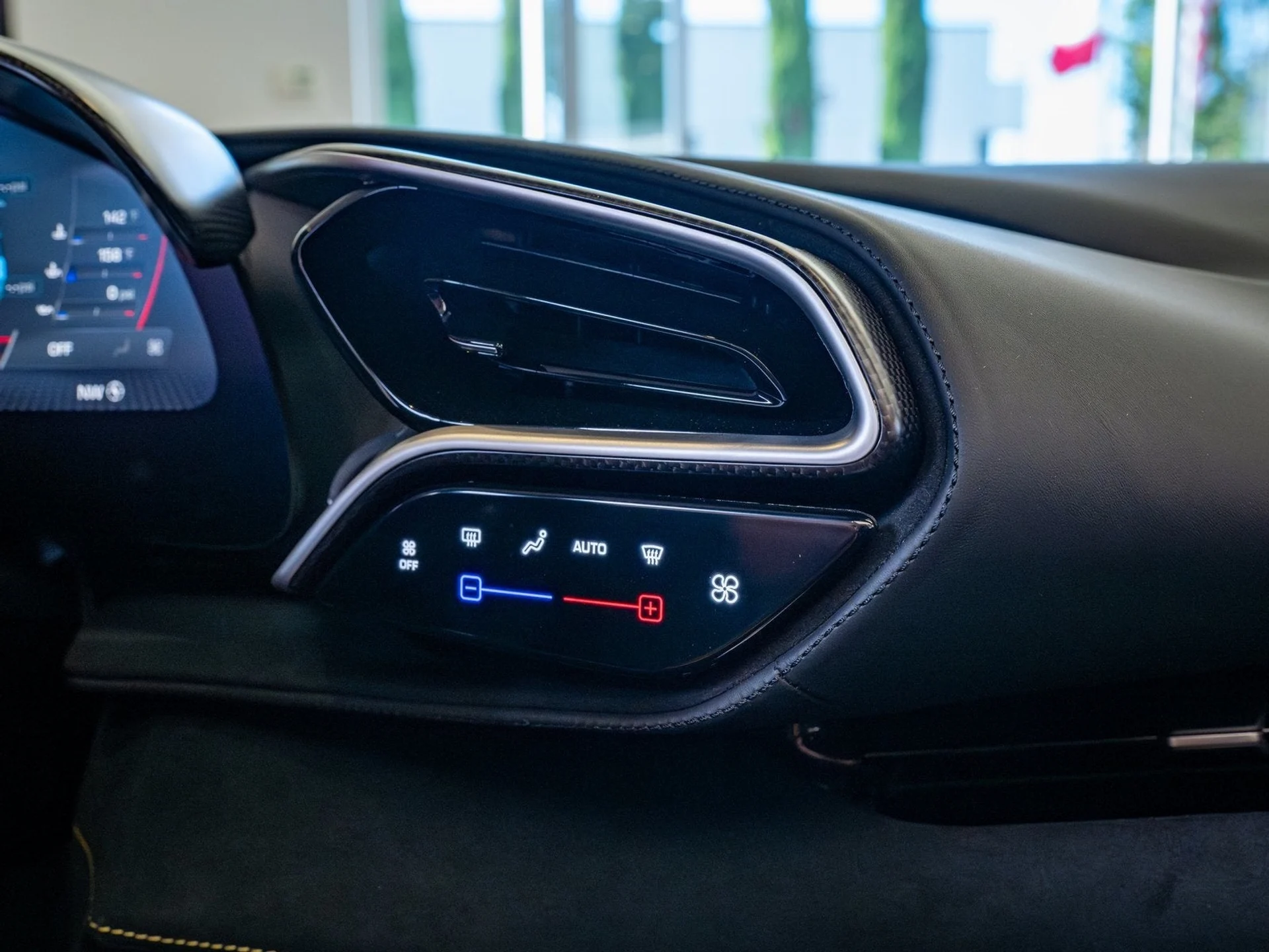 mph013_242631691_14_07be3c7190