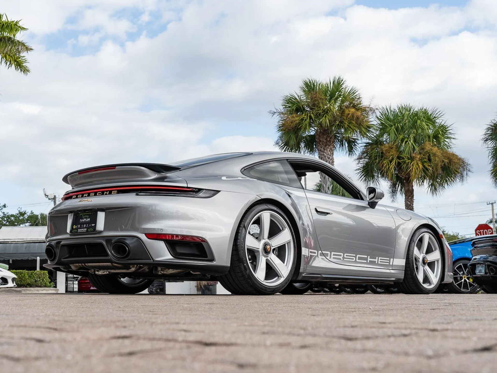 mph013_2426410809_Used_2025_Porsche_911_Turbo_1762268499_6dcbd0245f