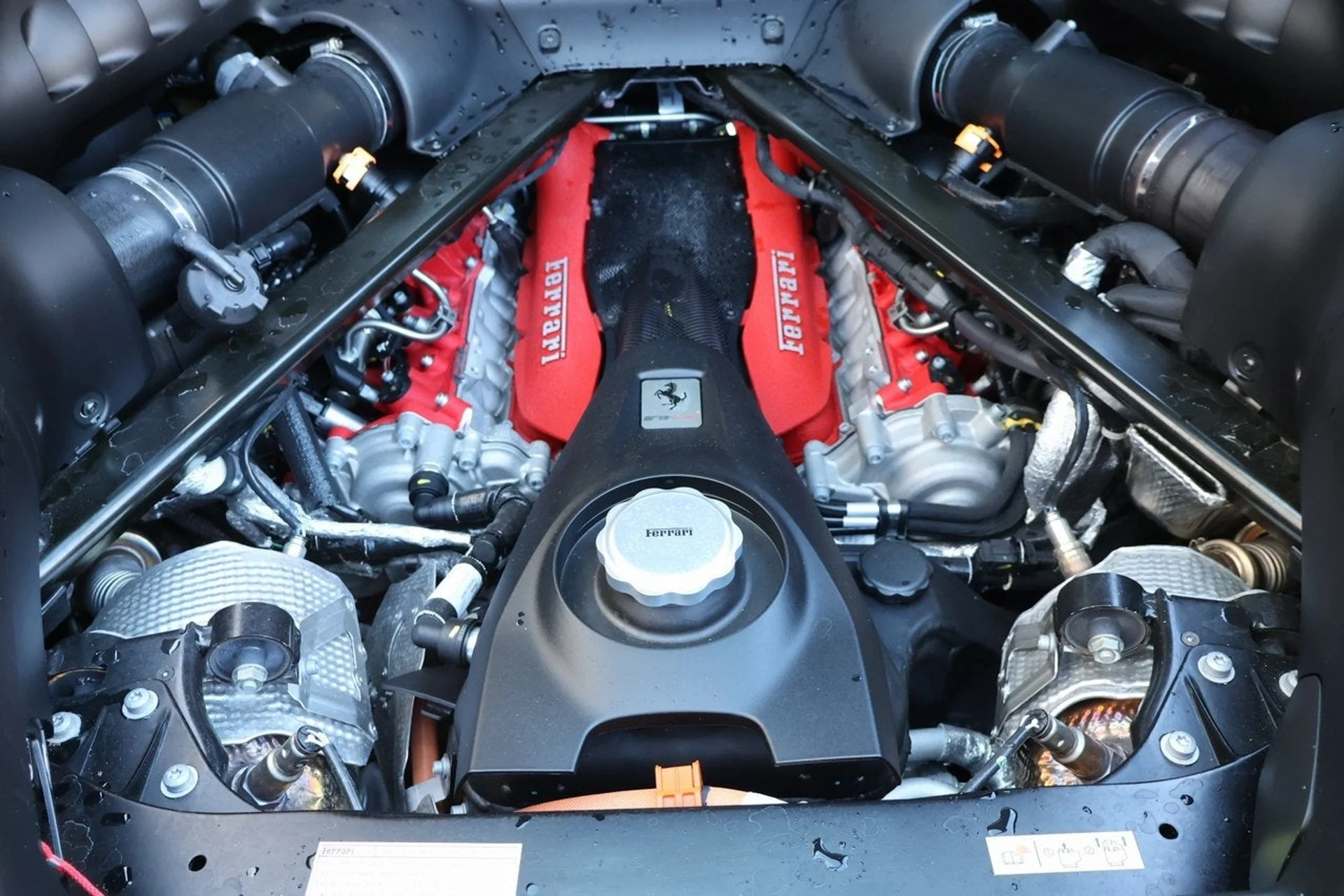 mph013_2429473883_14_f0563b5a68