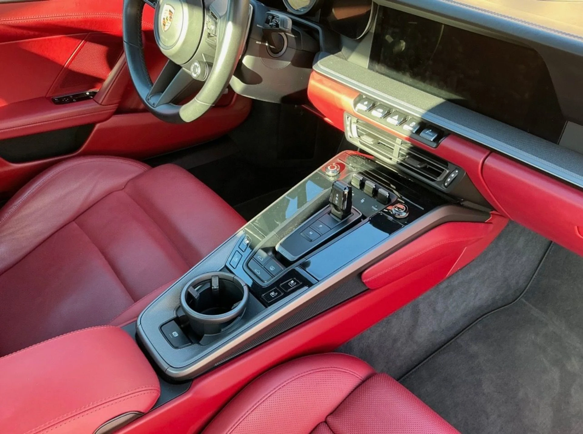 mph013_242962658_Used_2020_Porsche_911_Carrera_S_1761334981_23f7633f80