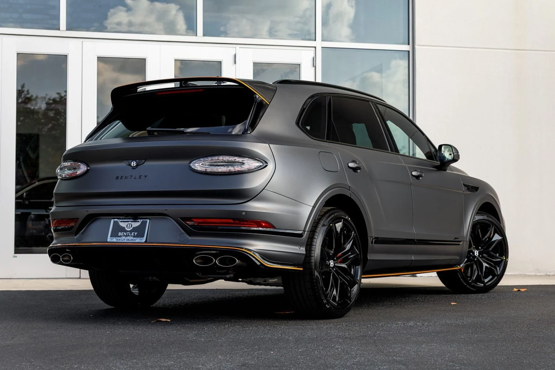 mph013_2433399914_5cb22eca3d285e828e49a3d3629a319ax_a29c44e282