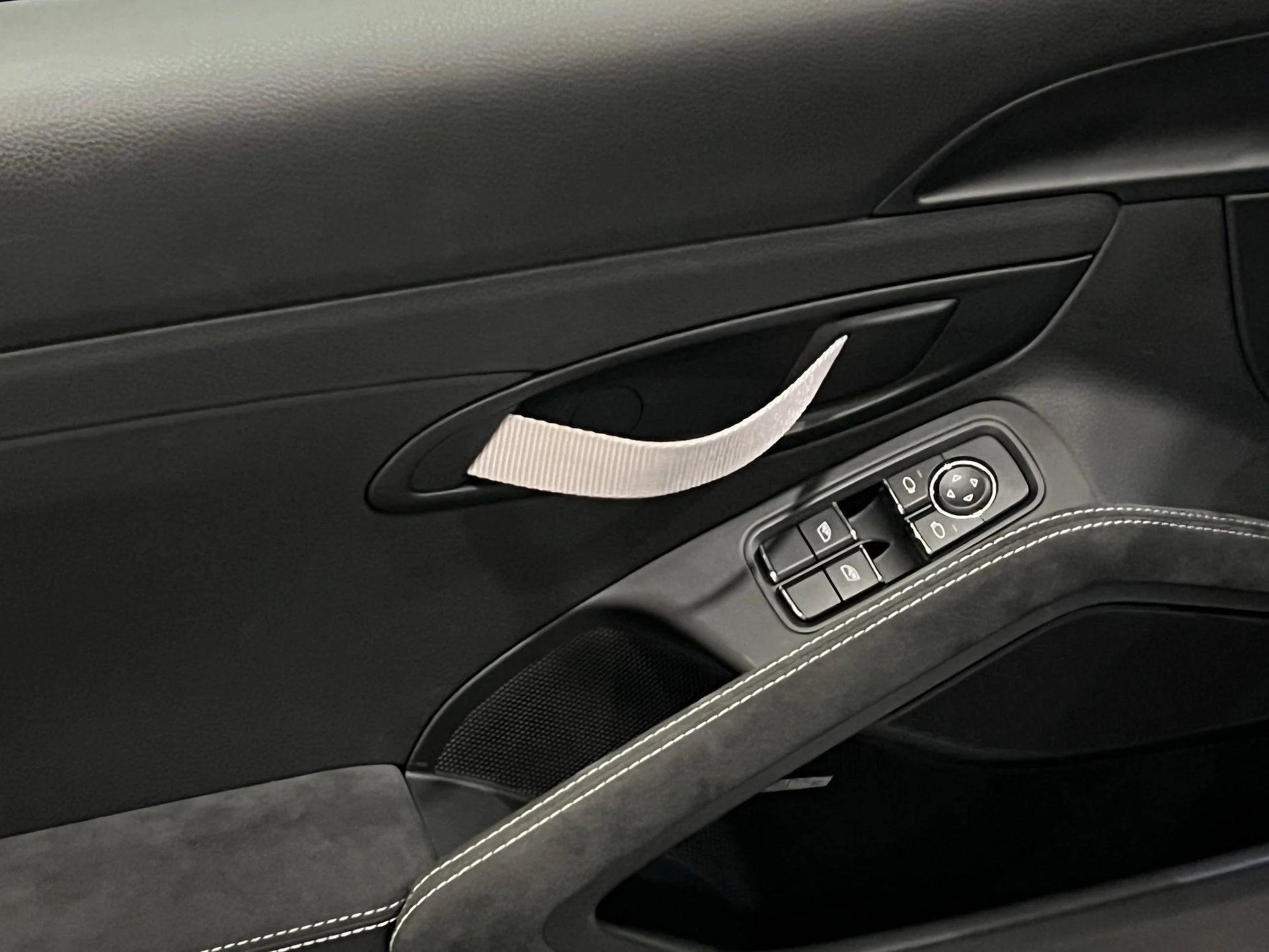 mph013_2436947649_b9ddf6838a6994b4c5a56bc77153e7ebx_61959f04f5