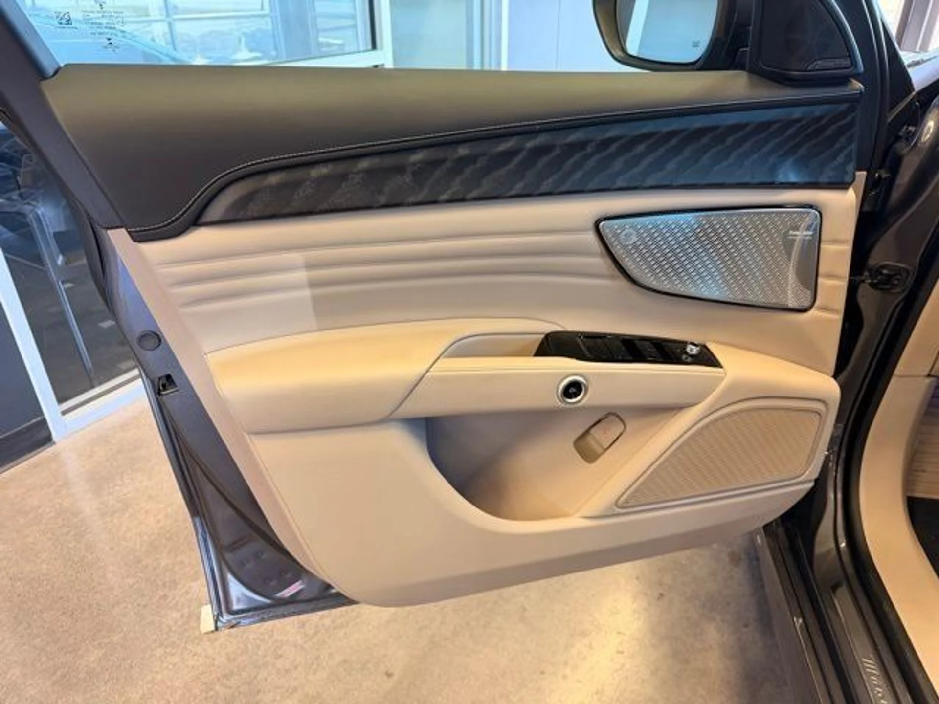 mph013_2438174997_90587d4e304acfe79599eb1a8b1dc6a4_6ce5420c29