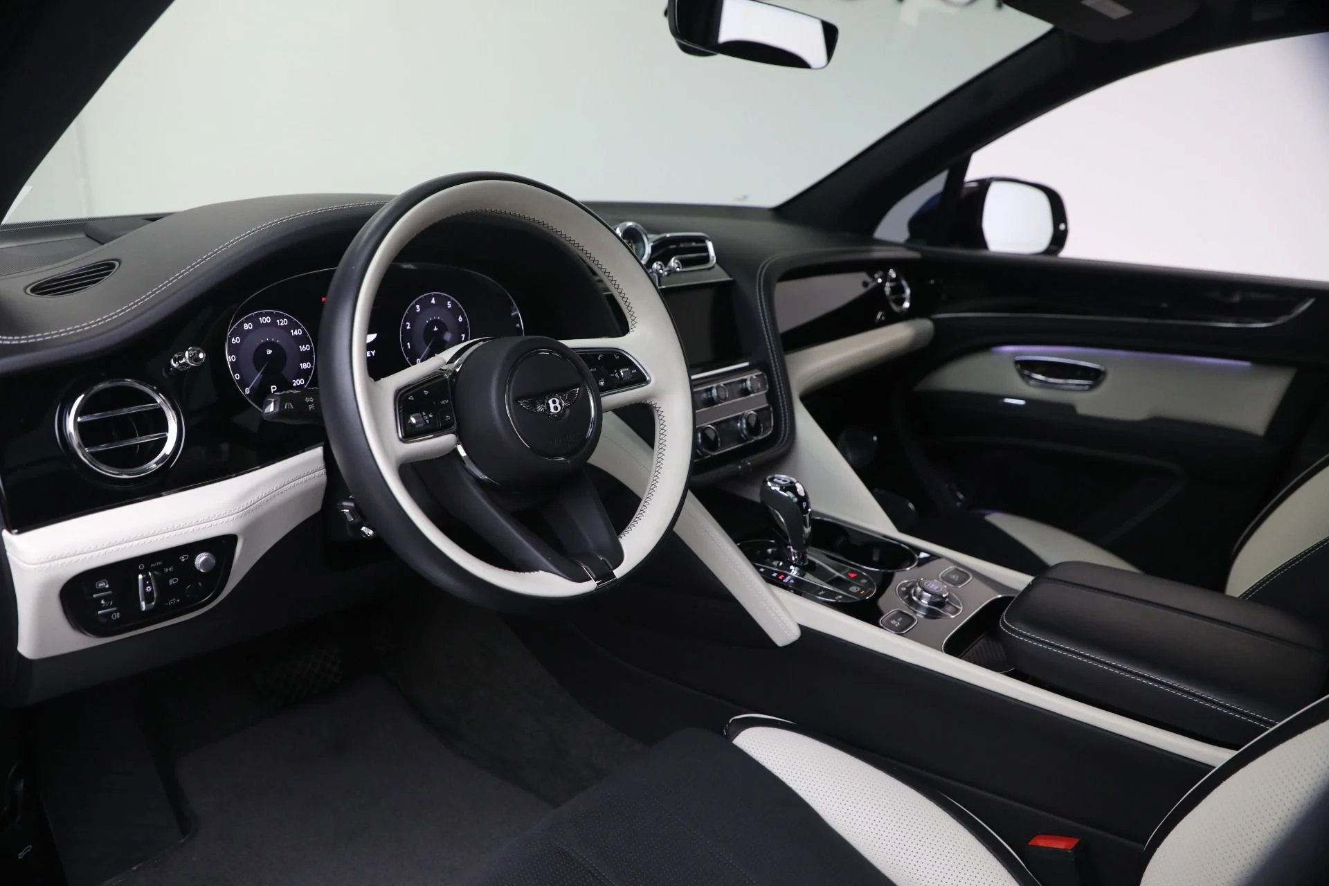 mph013_2443846419_Used_2023_Bentley_Bentayga_S_V8_1764971299_d5b38017b8