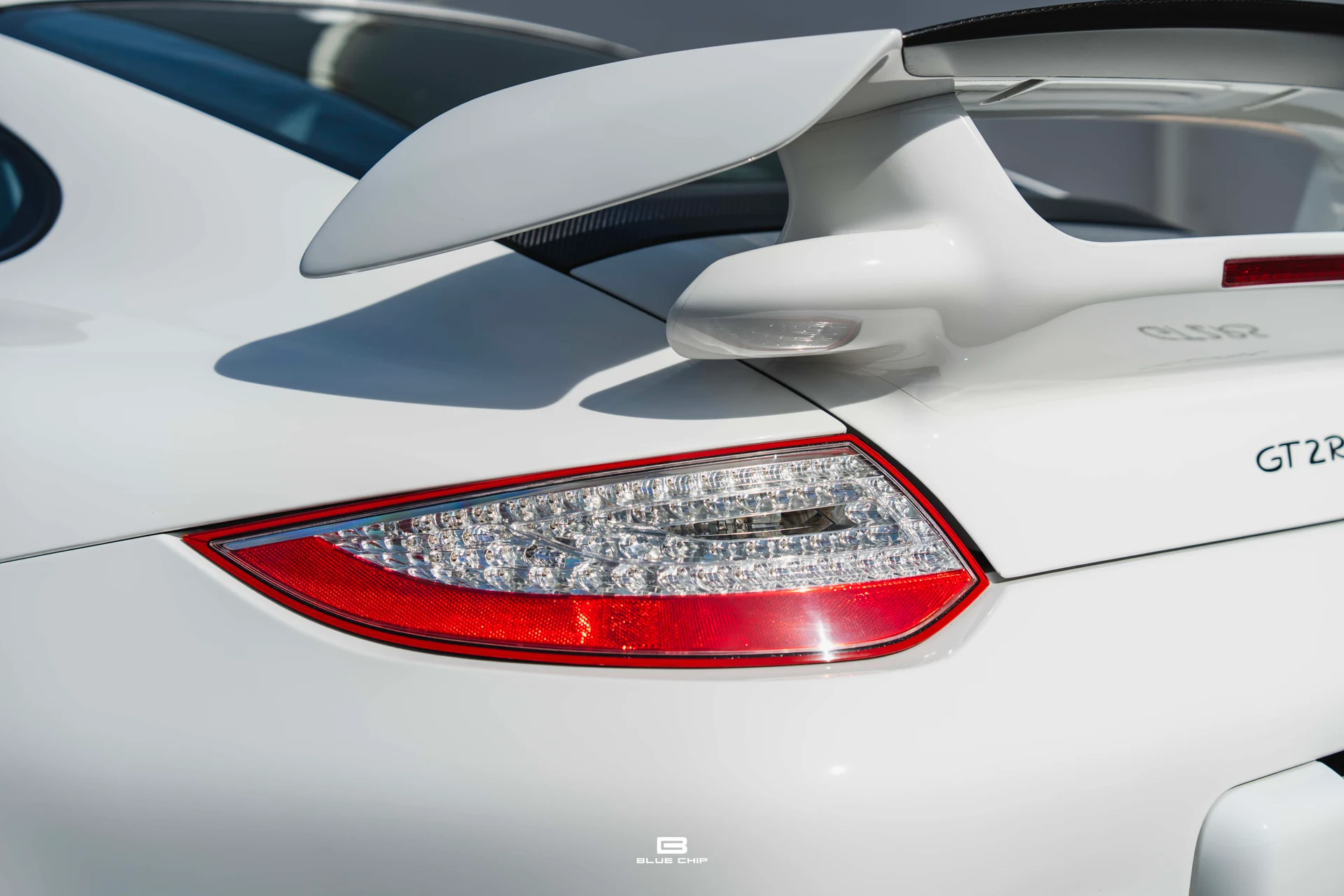 mph013_2447238917_6a346700a24587924e0d77a8_2011_Porsche_GT_2_RS_13_81ecee31d2