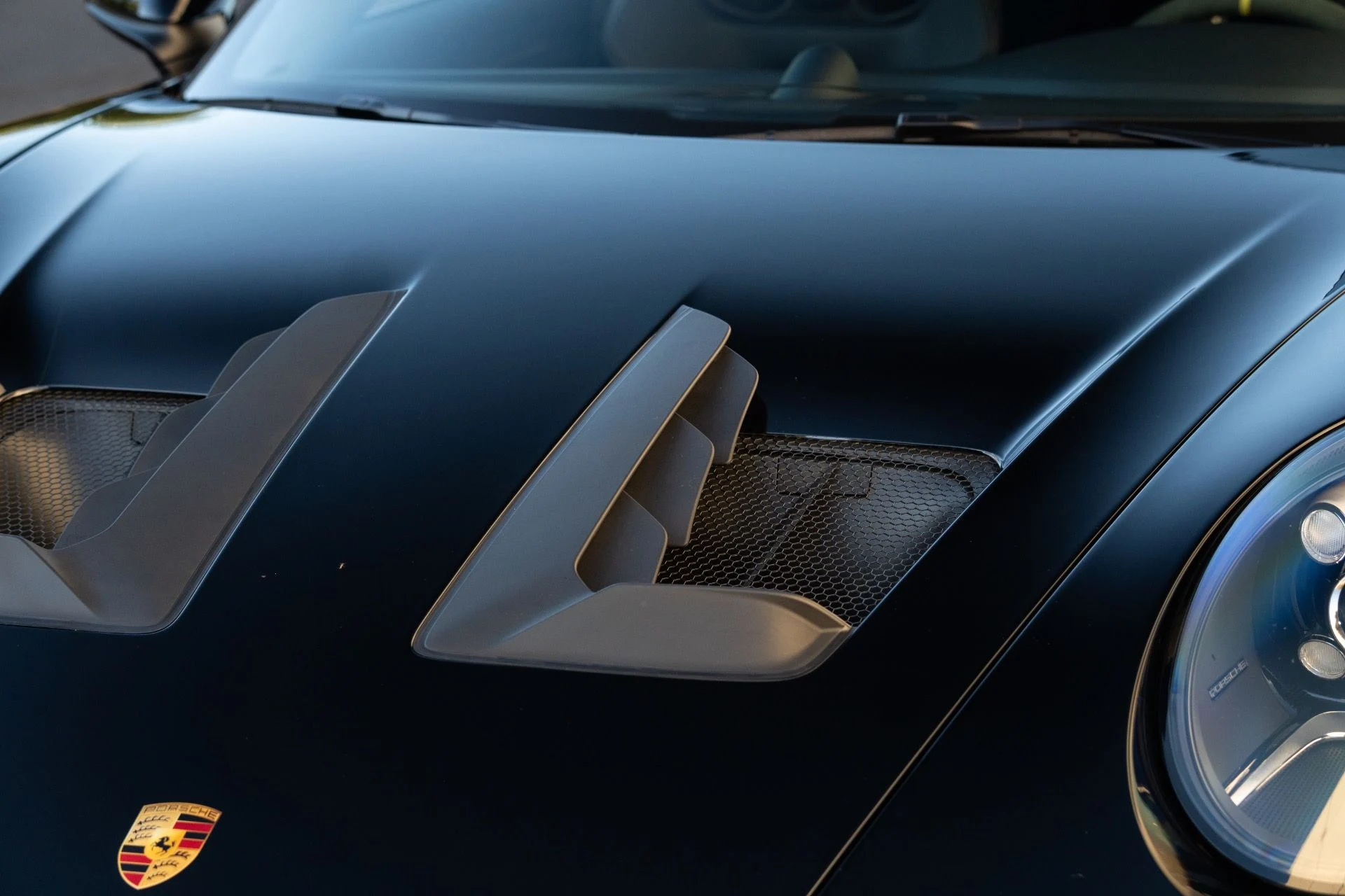 mph013_2456144475_Used_2025_Porsche_911_GT_3_RS_1770101342_b5a12d0300