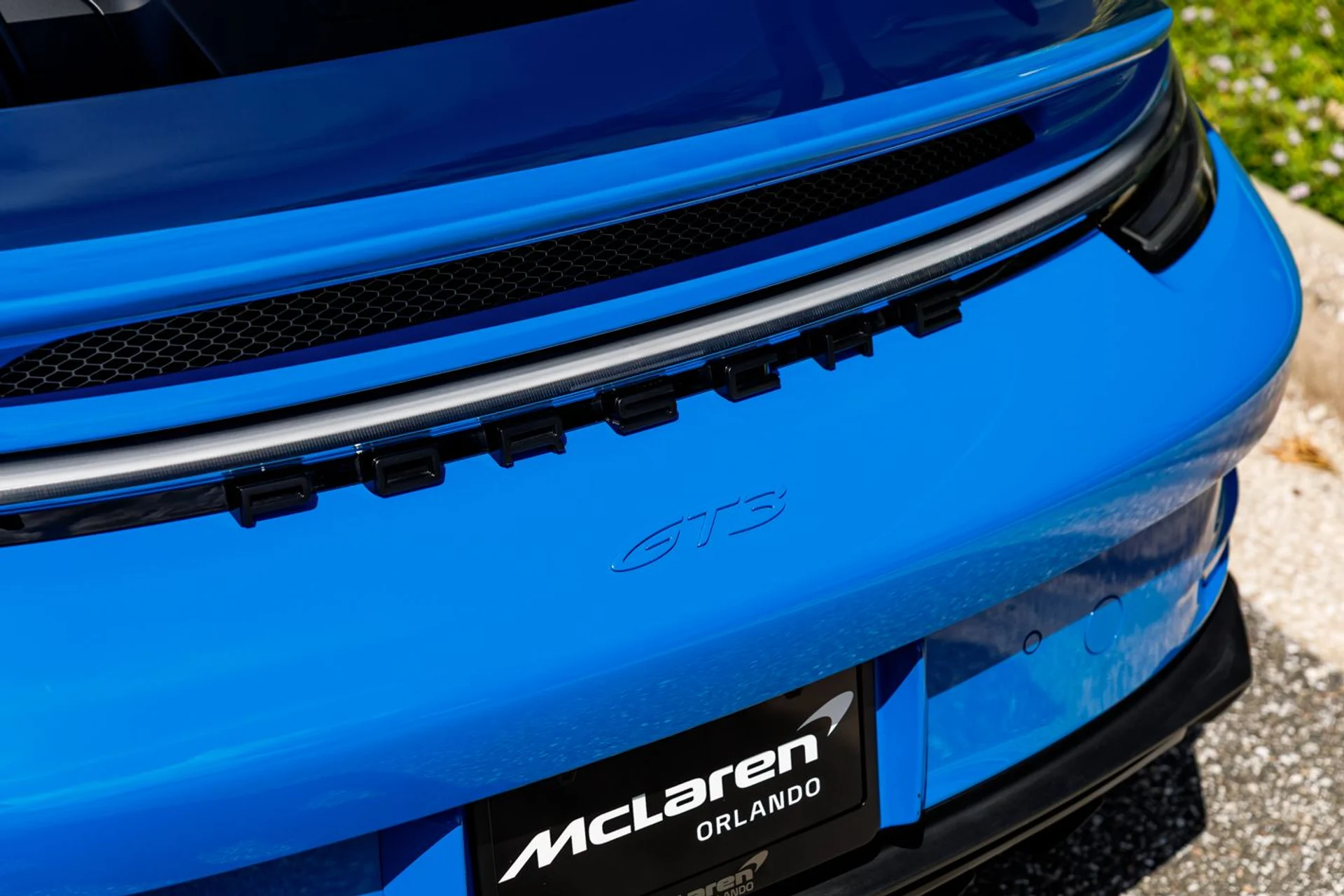 mph013_2458427810_595_p14_l_4796f52153