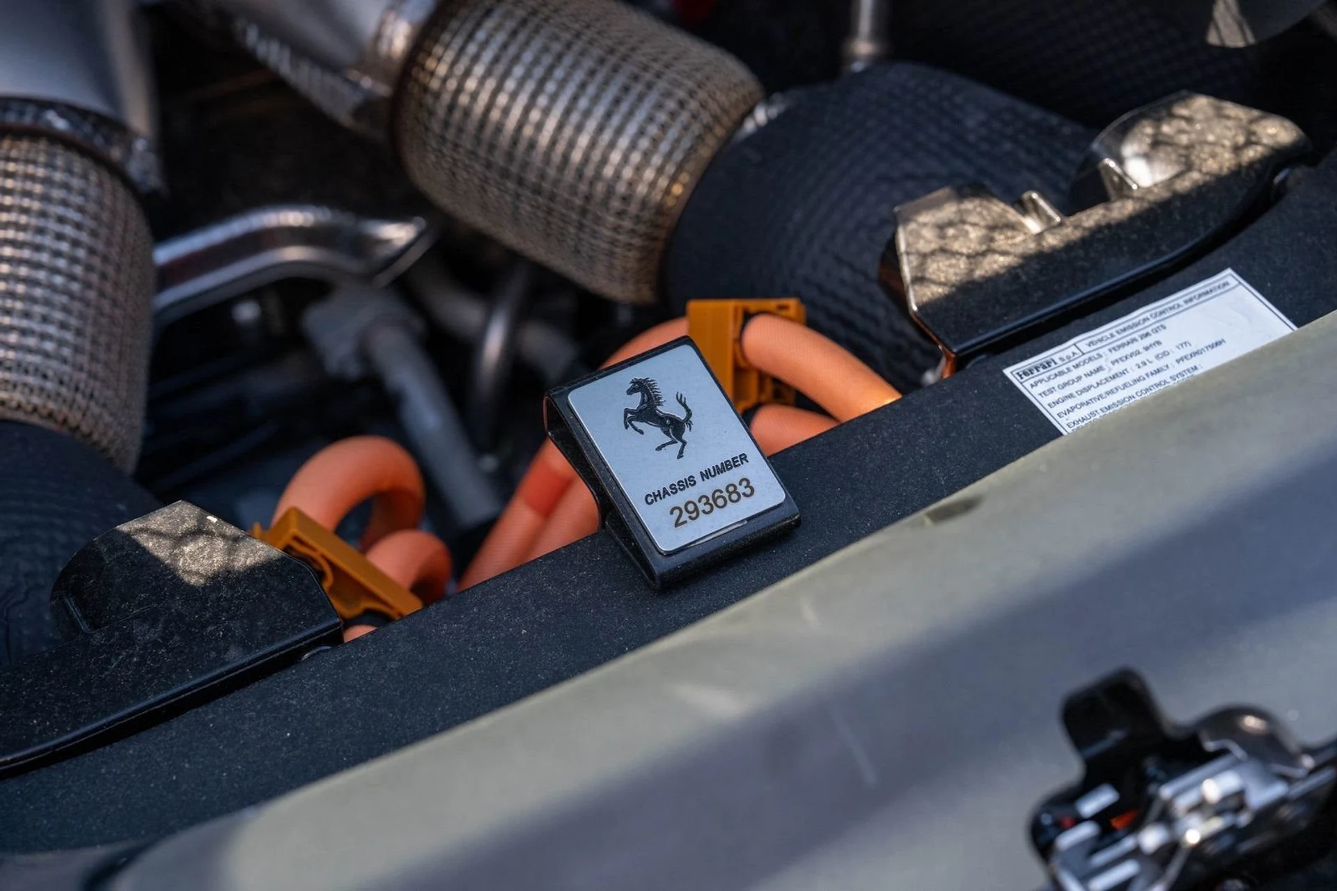 mph013_2460705005_42fb7644825b4a49b5c329096d98e7cd_1c5fe41665