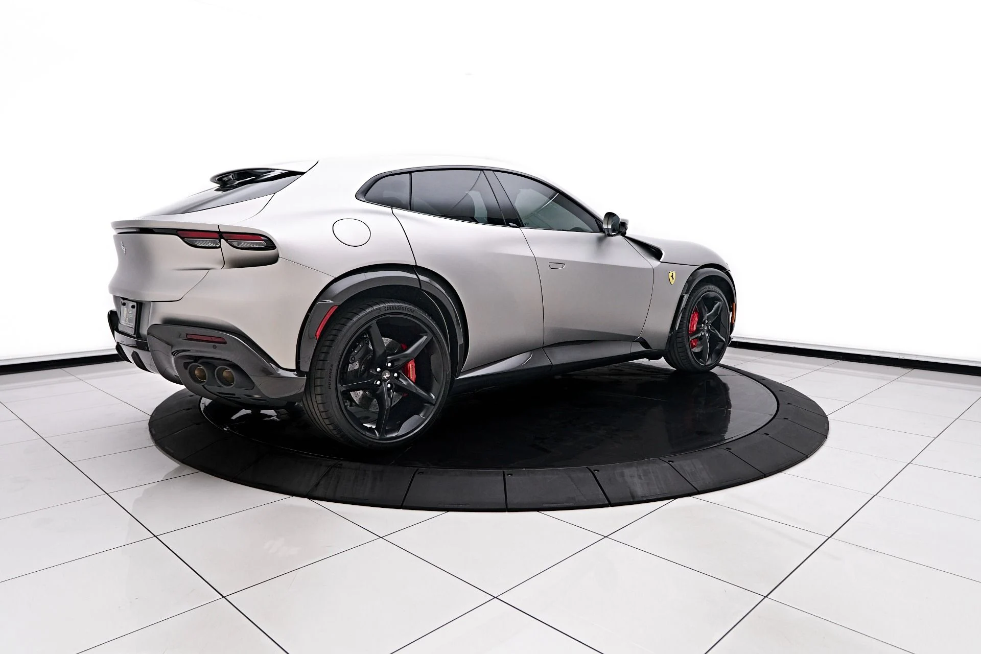 mph013_2461933036_Used_2024_Ferrari_Purosangue_Base_1757201149_f6ce6947c9