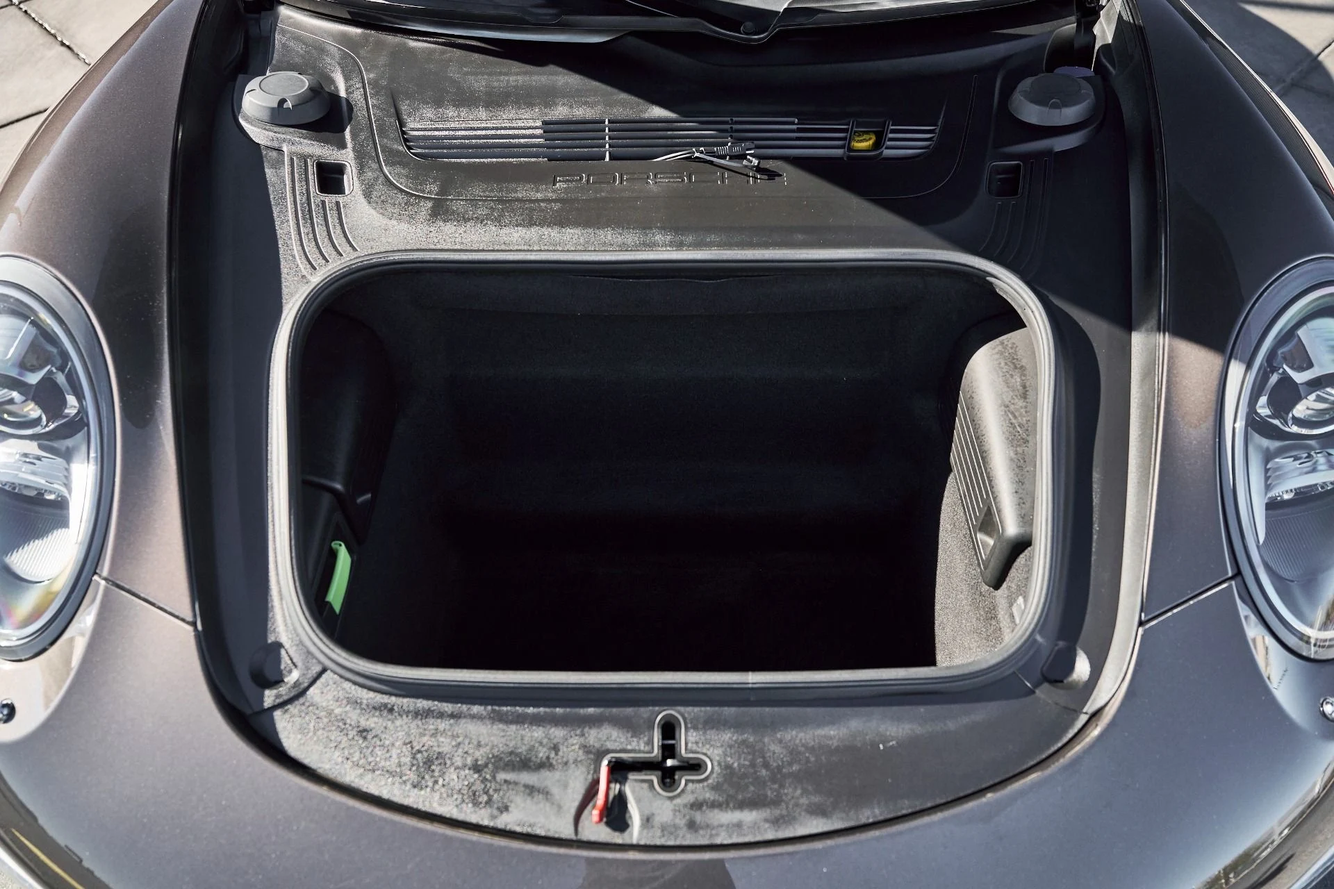 mph013_2464094856_Used_2015_Porsche_911_Carrera_S_1768869329_78483a92b1