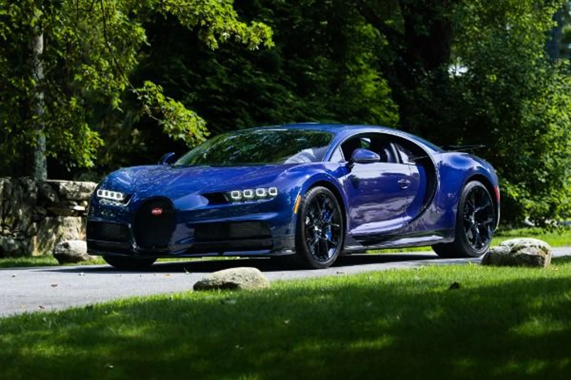 mph013_246467146_Used_2018_Bugatti_Chiron_Chiron_6b18ca79c0
