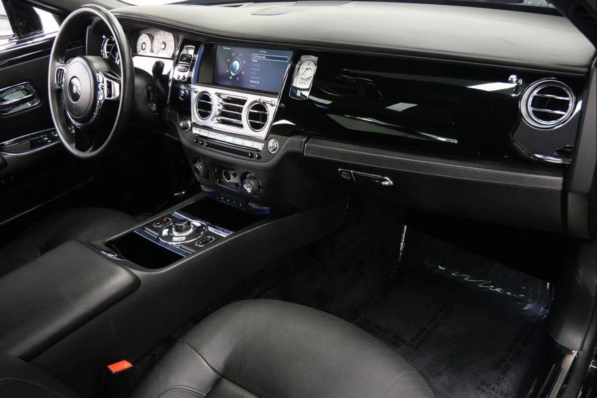 mph013_2467428039_j_Ezzvzdc_u6vqqu8_Qj_Dy_UW_7_V3io_ca83163699