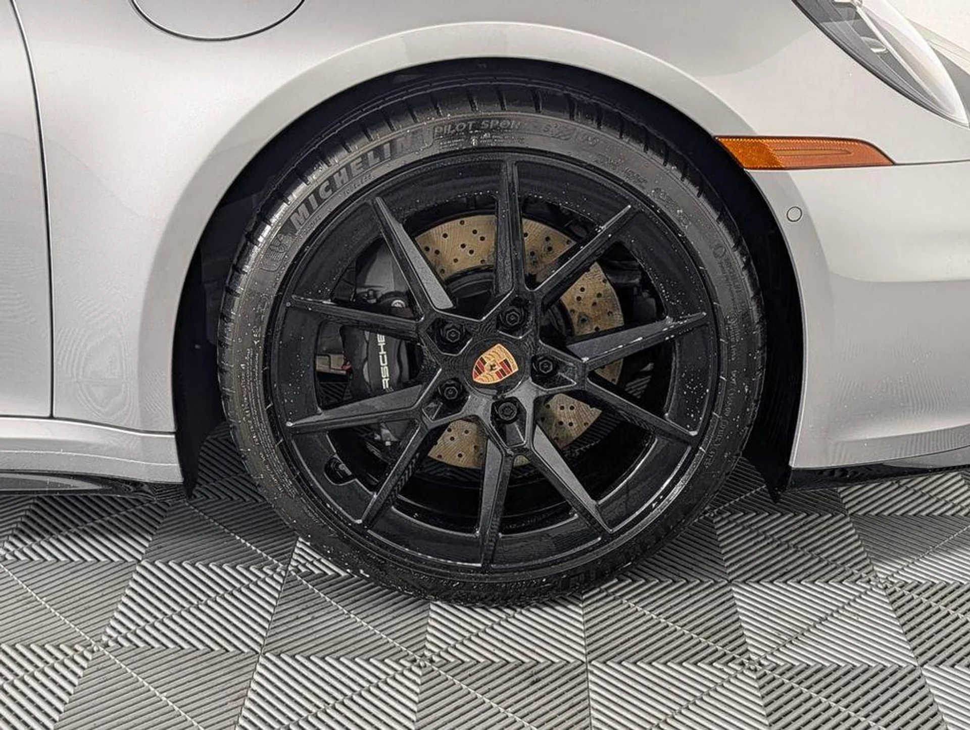 mph013_2471290571_HI_Kr_B_La_Wn_Jc_Xr_Yk_O_Gi_Fc_Pbv9g_50c7c35413