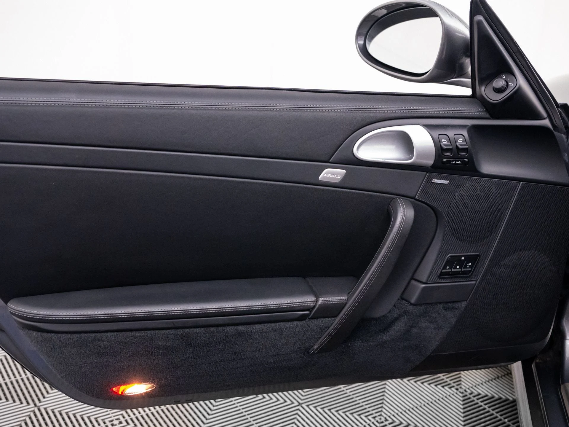 mph013_2472683783_ff7443d9b62d515c625cf8230e64d5d0x_bbe51eafba