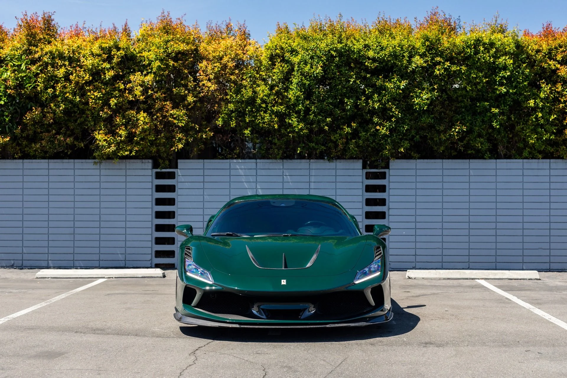 mph013_247278655_Used_2022_Ferrari_F8_Tributo_1744415611_cc79355035